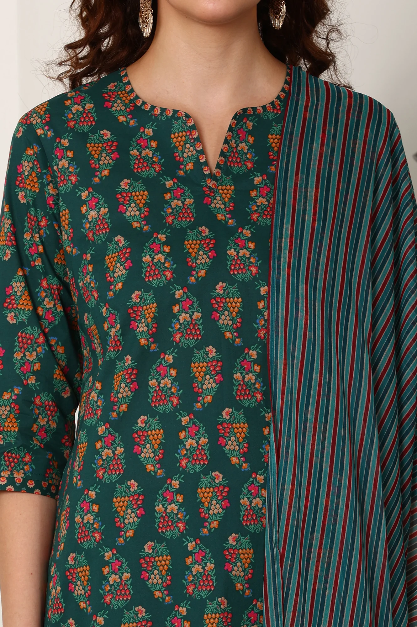 Bottle Green Floral Printed Pure Cotton Kurta, Pants And Dupatta Set - Image 3