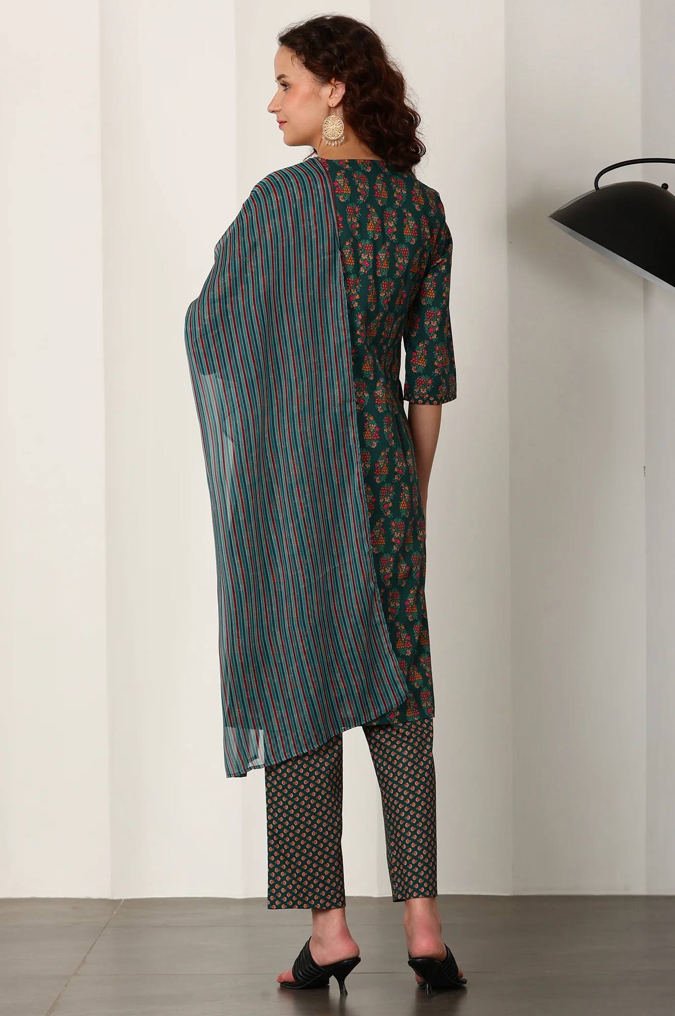 Bottle Green Floral Printed Pure Cotton Kurta, Pants And Dupatta Set - Image 5