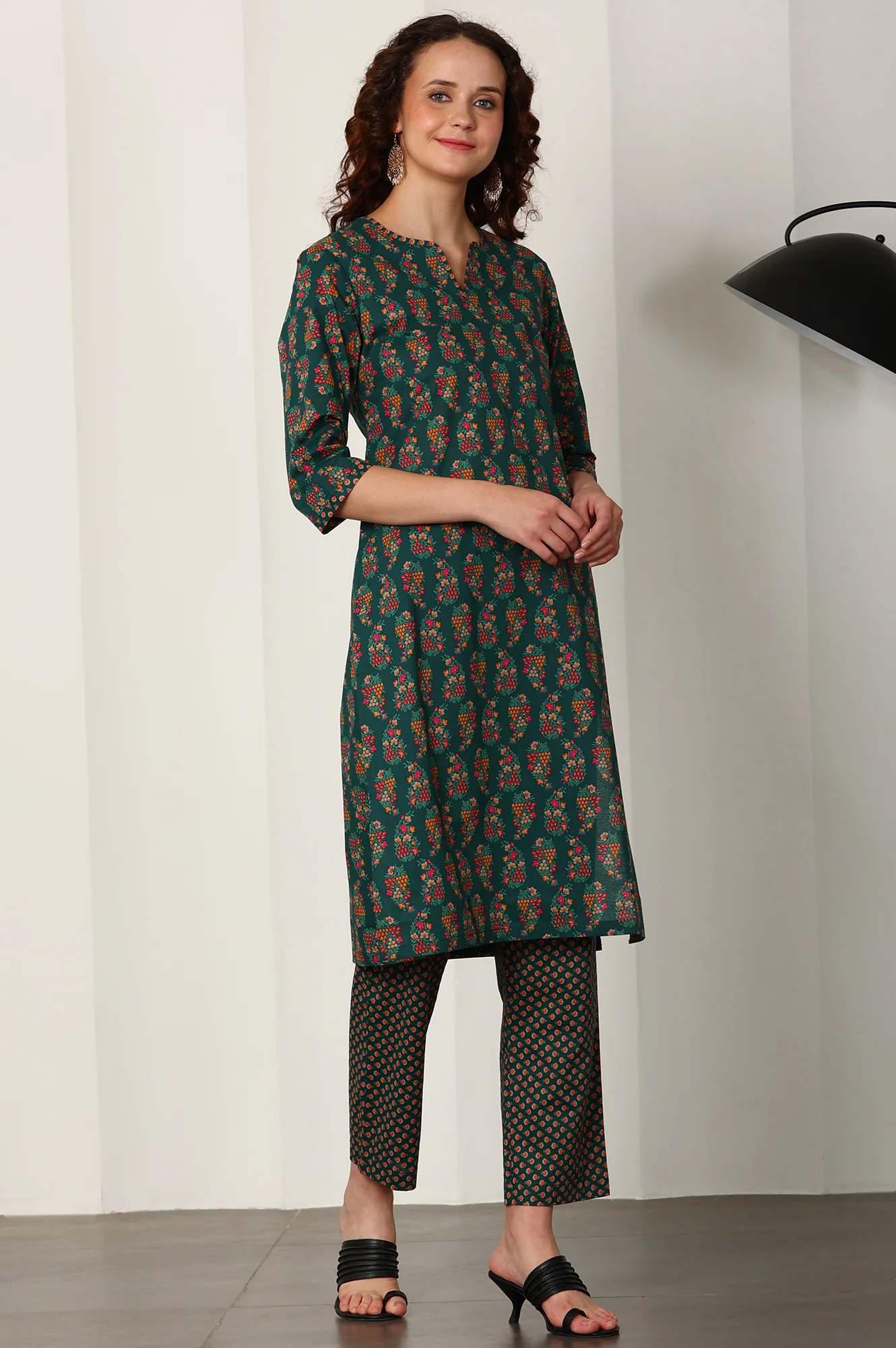 Bottle Green Floral Printed Pure Cotton Kurta, Pants And Dupatta Set - Image 6