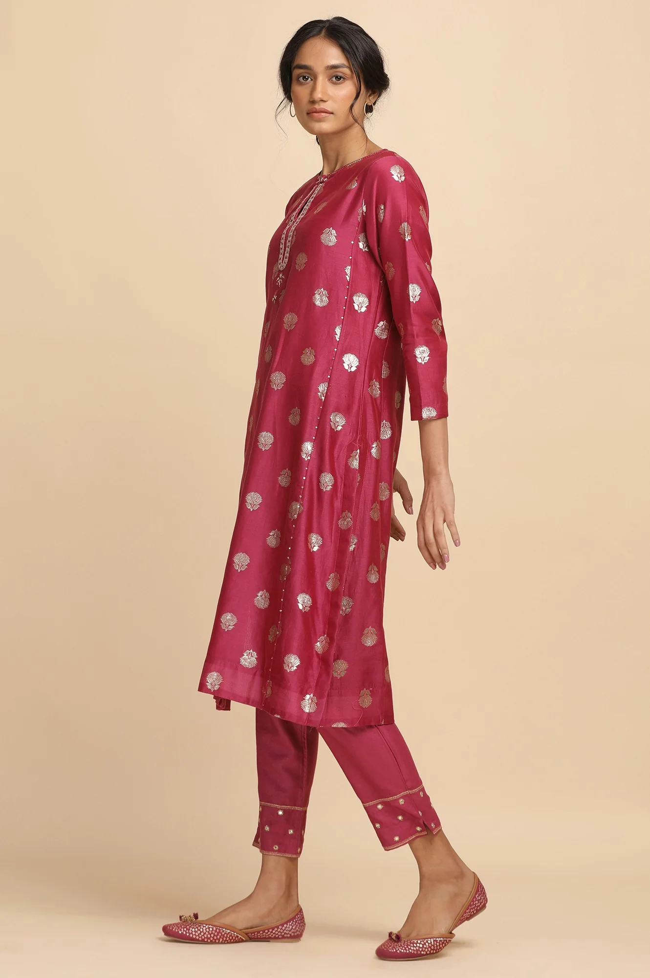 Bright Pink Jacquard kurta in Cotton Silk - Image 3
