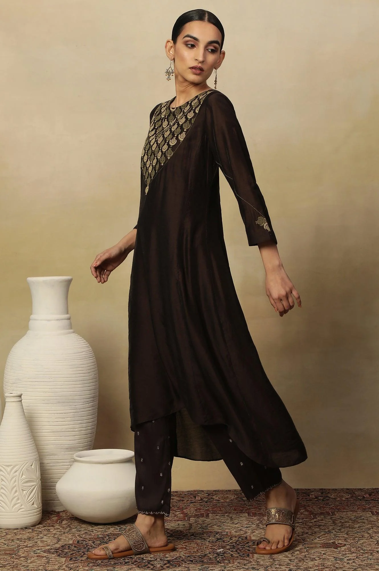 Brown Embroidered Kurta In Chanderi - Image 3