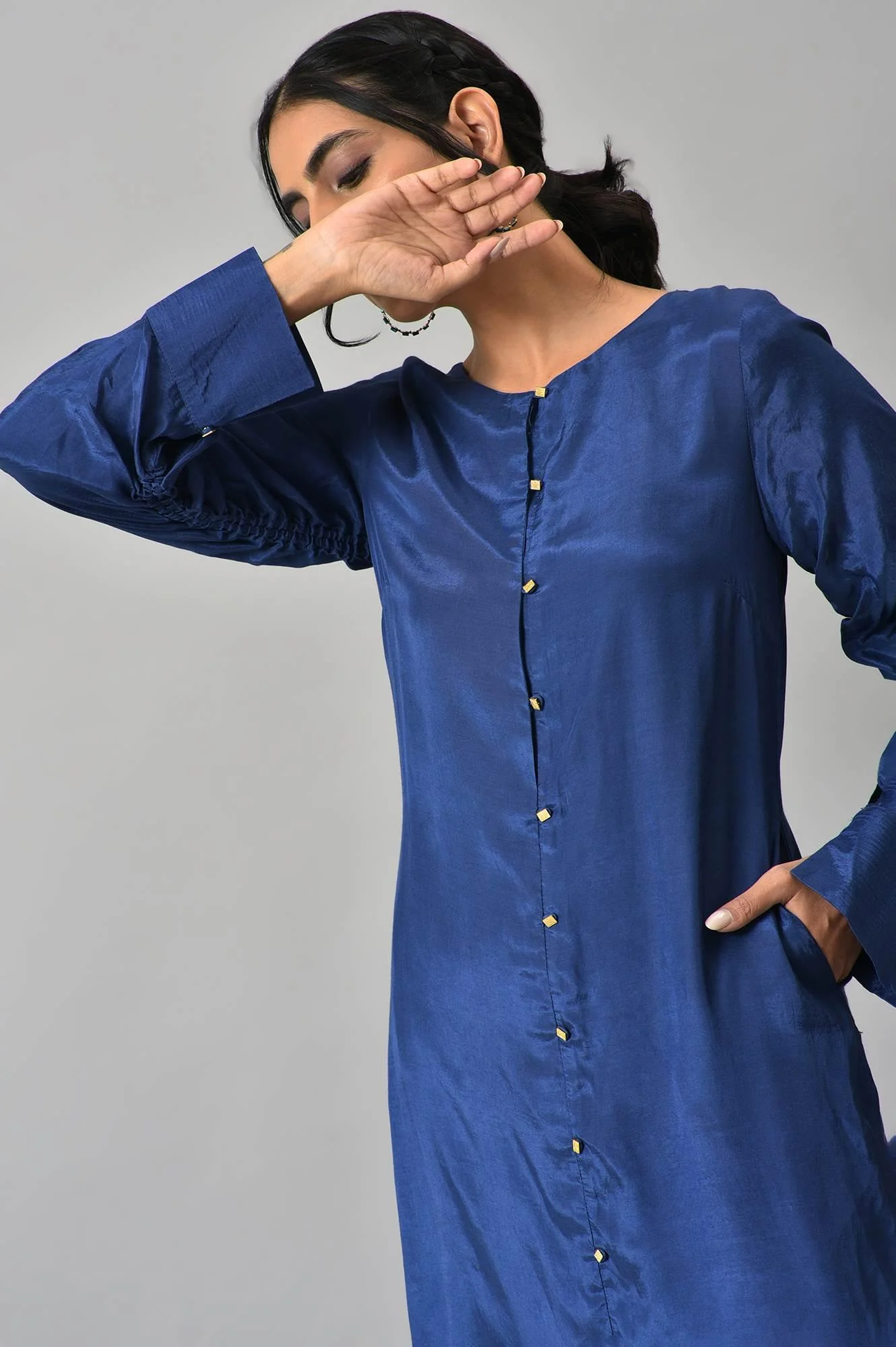 Cobalt Blue Solid kurta and Slim Pants Co-ord Set - Image 5