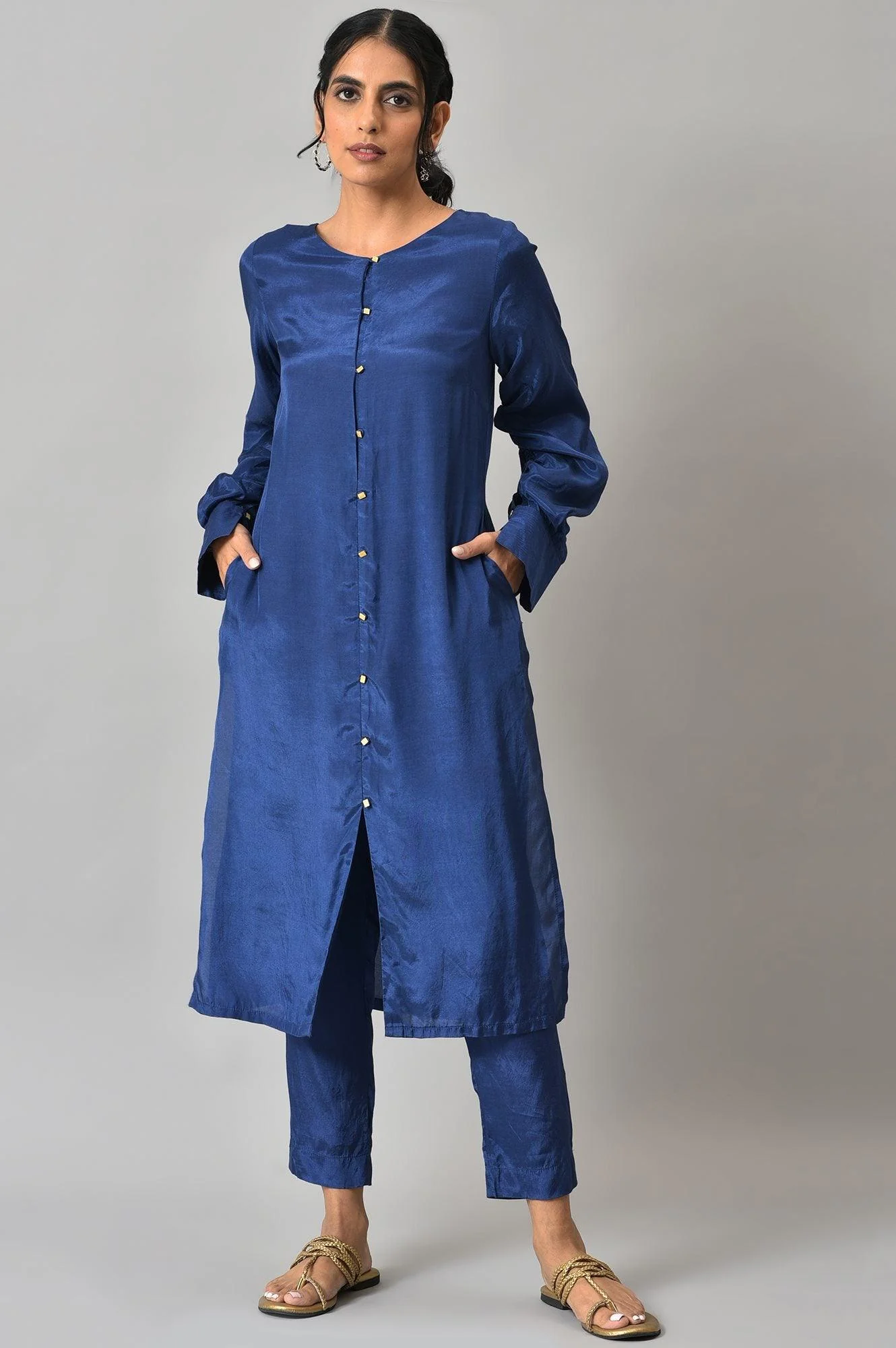Cobalt Blue Solid kurta and Slim Pants Co-ord Set - Image 8