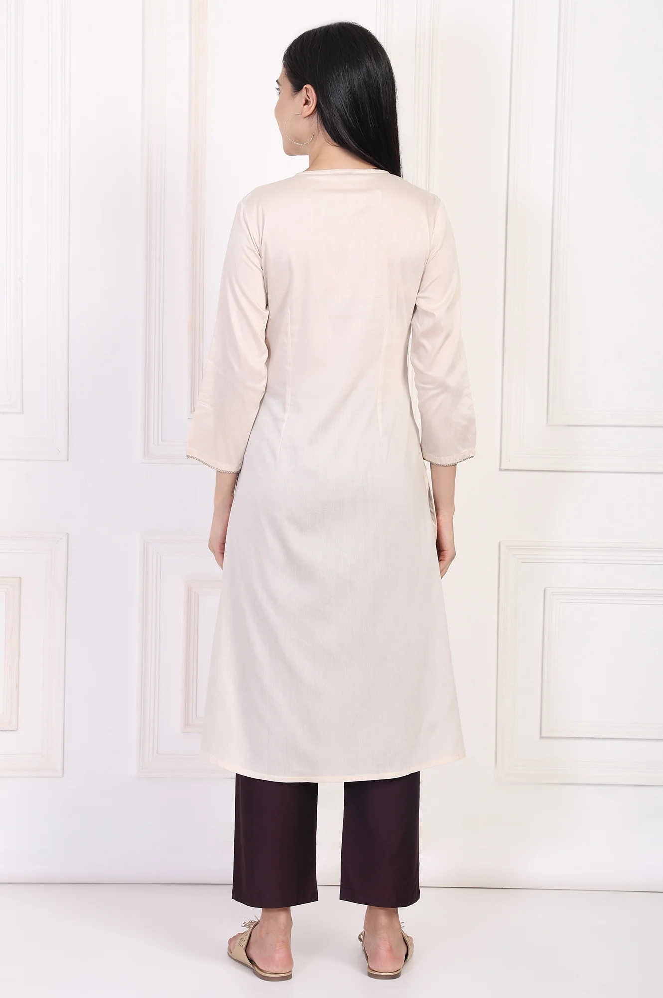 Cream Embroidered A-Line Rayon Kurta - Image 5