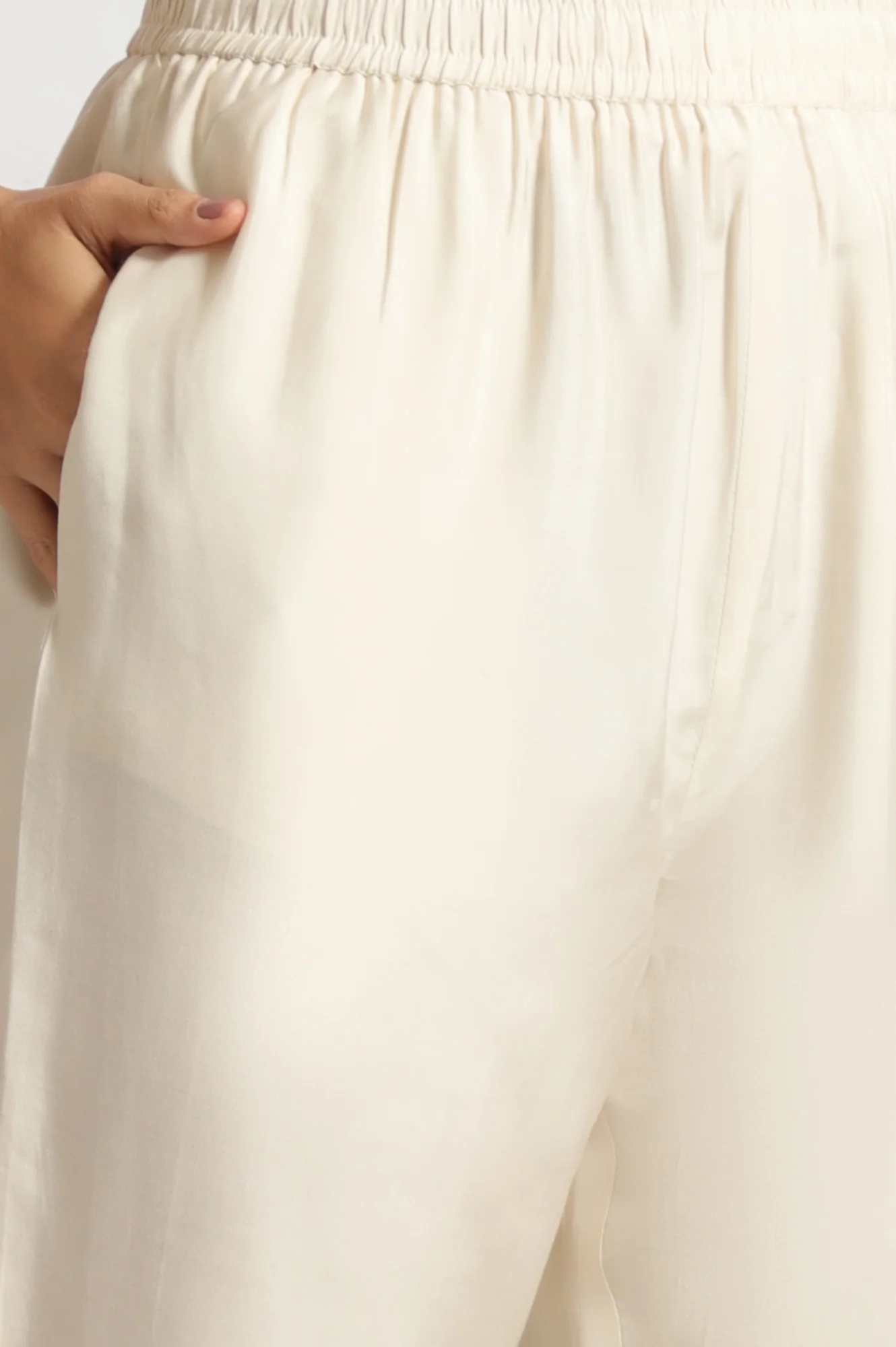 Cream Floral Printed Flared Organza Kurta, Pants and Dupatta Set - Image 8