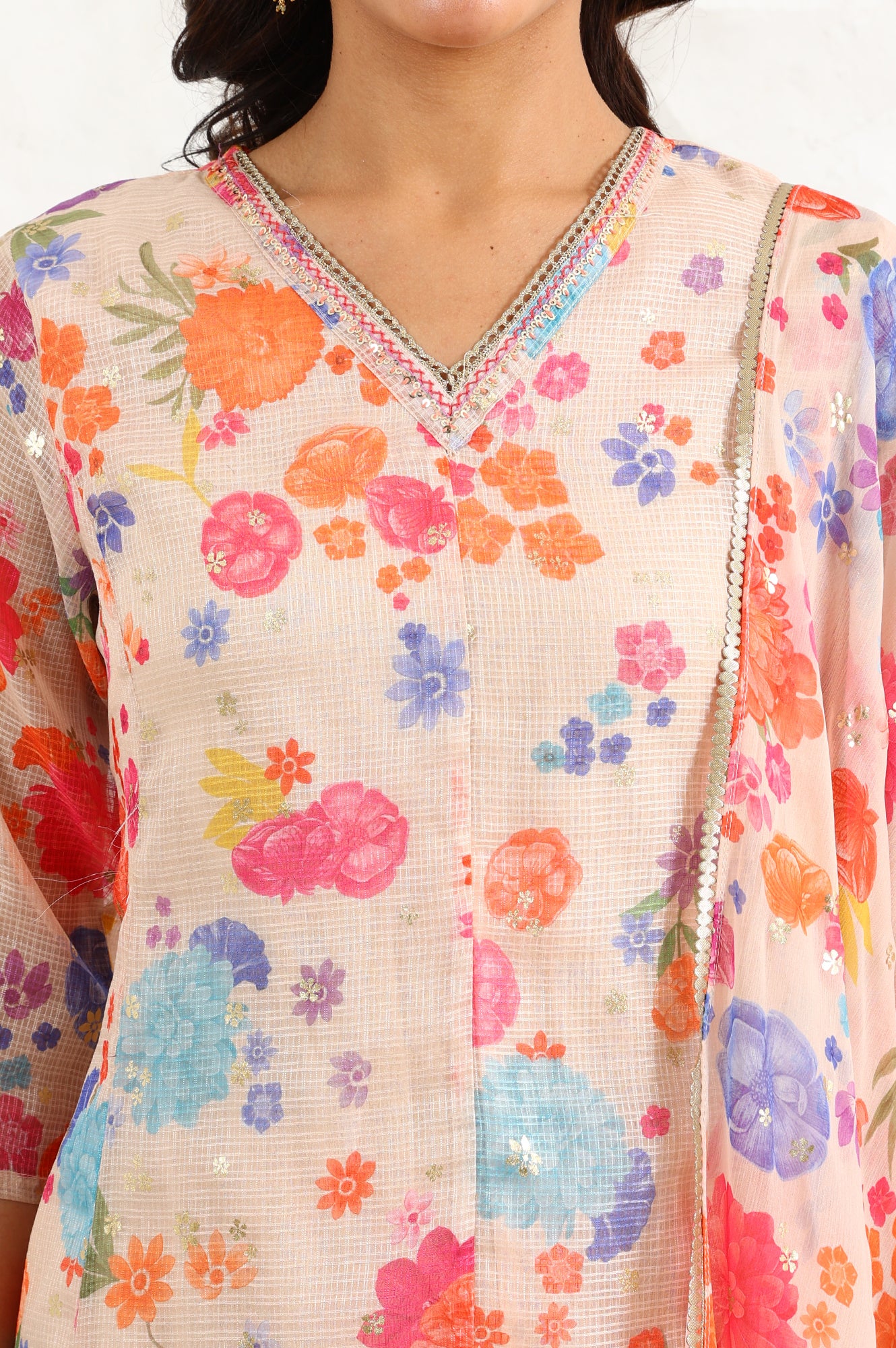 Cream Floral Printed Sequined Kota Flared Kurta, Pants And Dupatta Set - Image 3