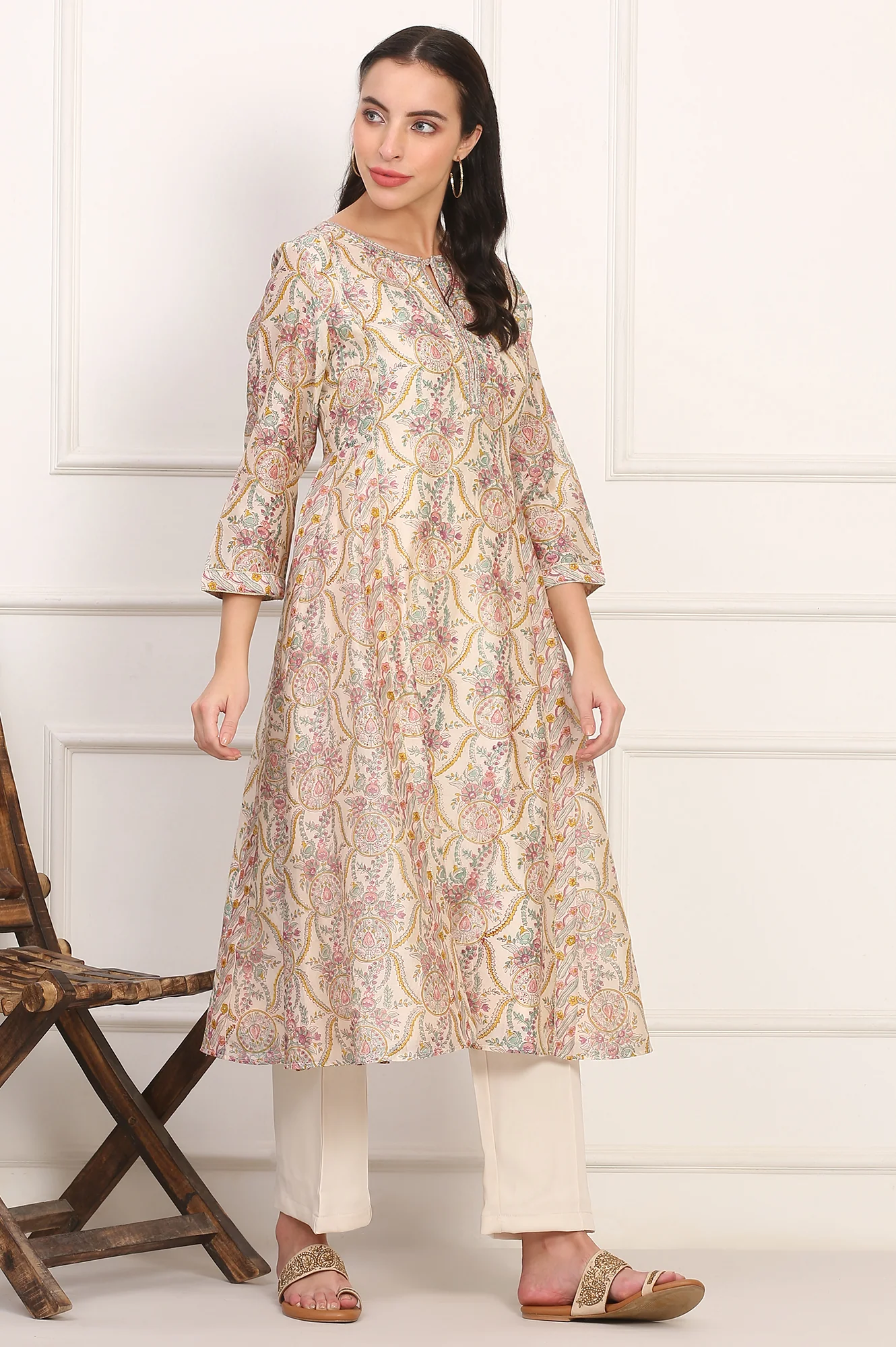 Cream Hand Block Floral Printed Metallic Embroidery Cotton Silk Kurta - Image 7