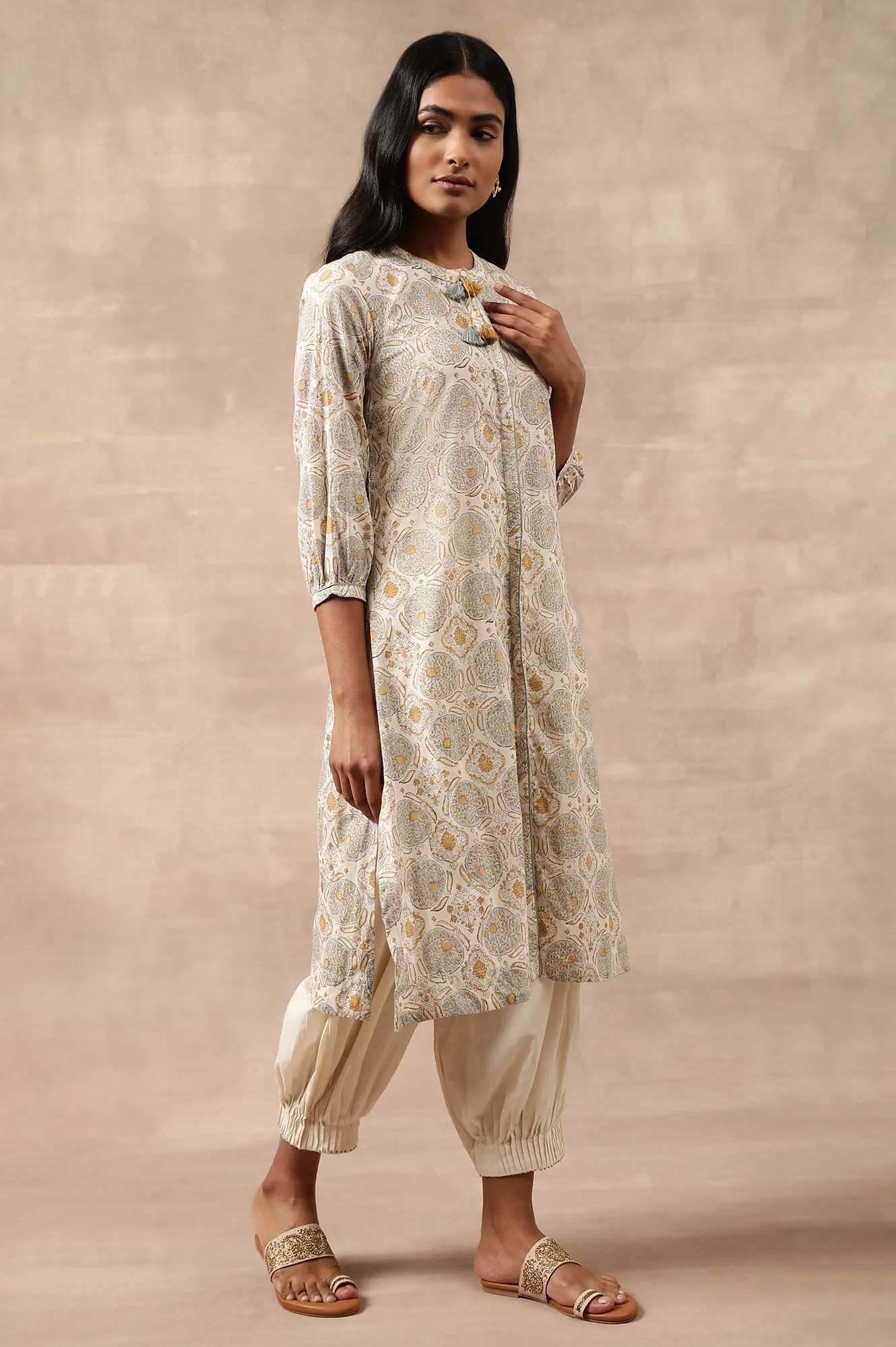 Cream Solid Beaded Tapered Cotton Salwar - Image 5