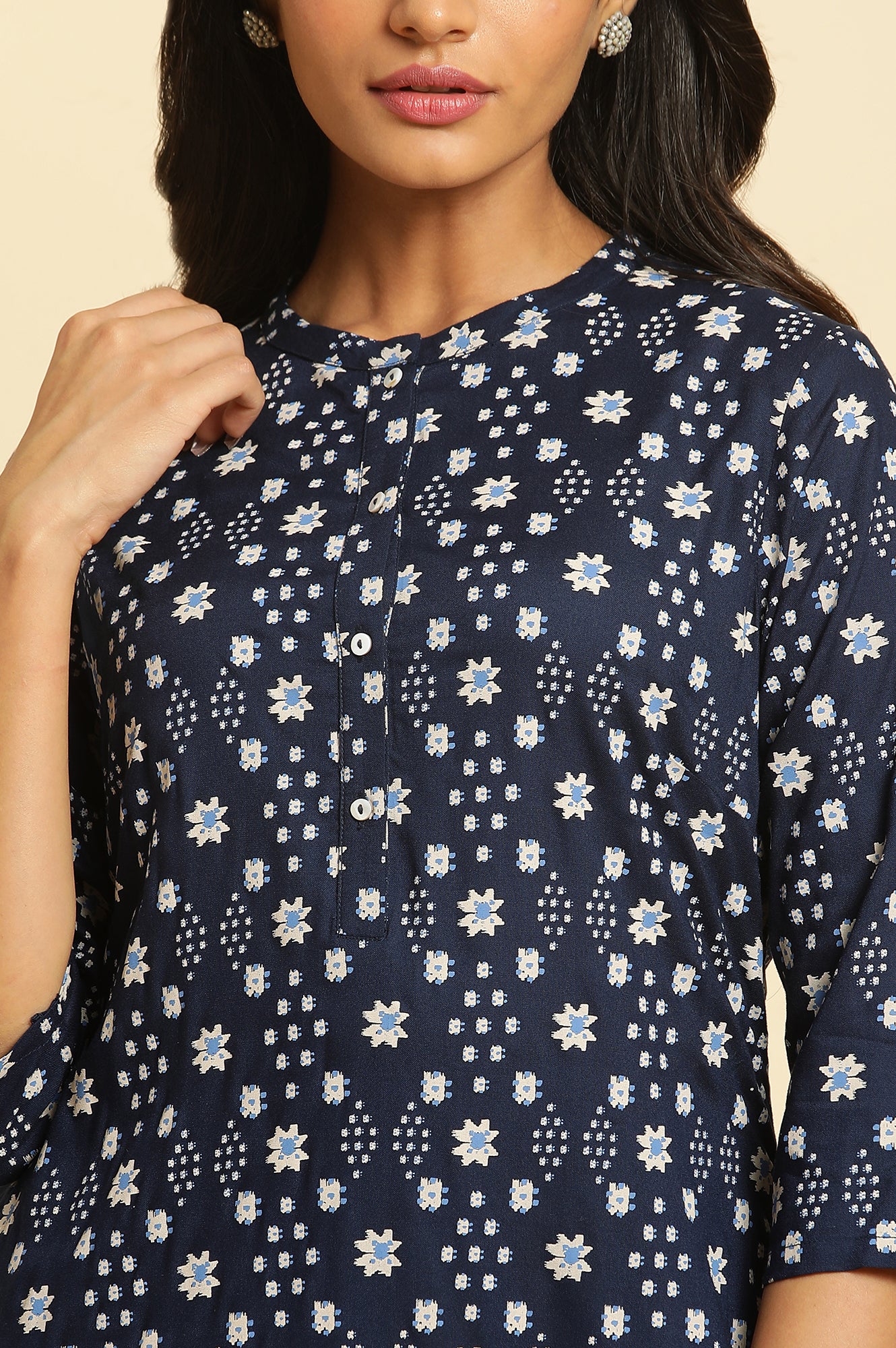 Dark Blue Geometric Printed Straight Kurta - Image 6