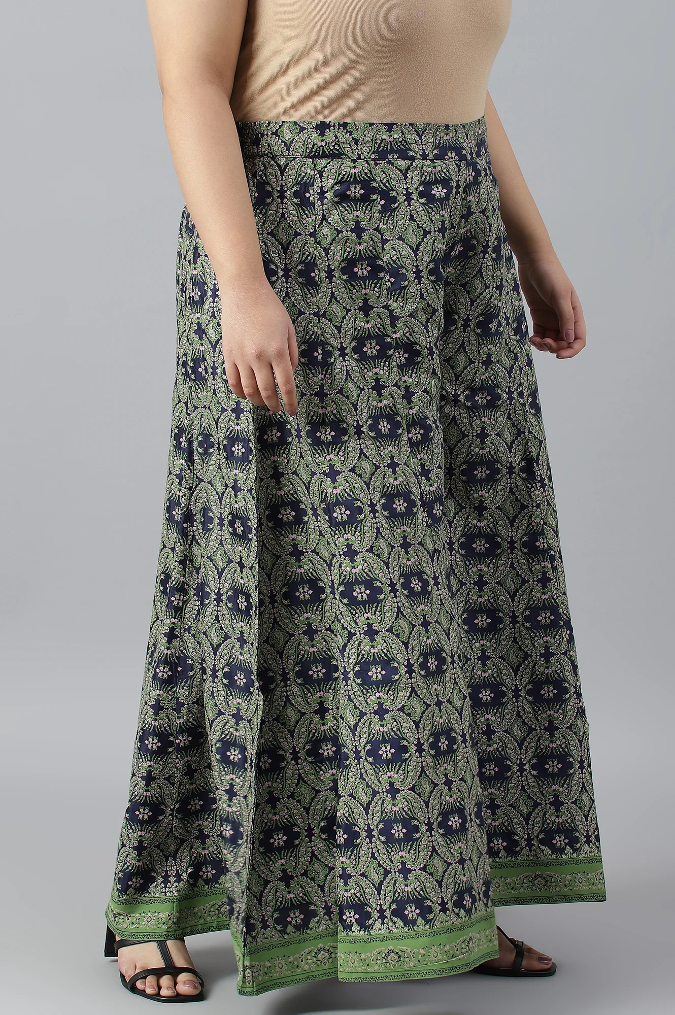 Dark Blue Paisely Printed Plus Size Culottes - Image 4