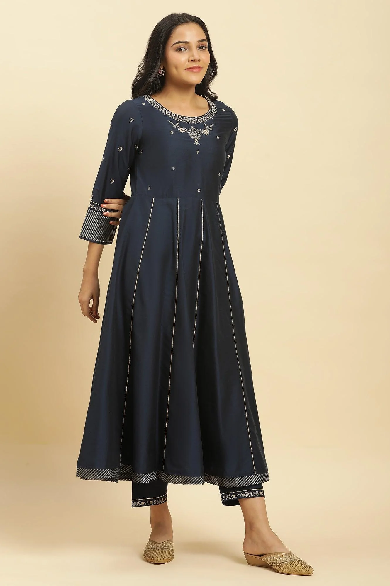 Dark Blue Zari Embroidered Festive Kurta, Pants and Dupatta Set - Image 6
