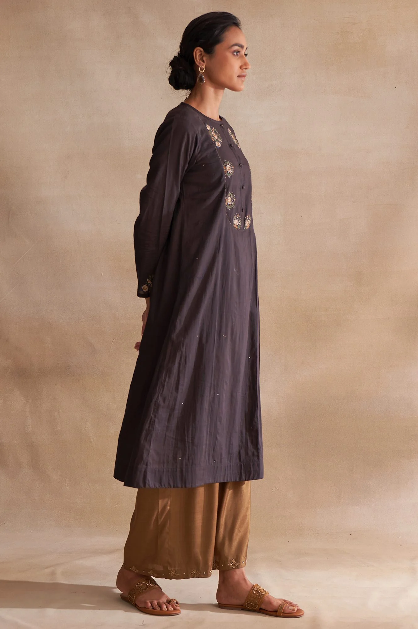 Dark Brown Embroidered kurta With Pleats - Image 4