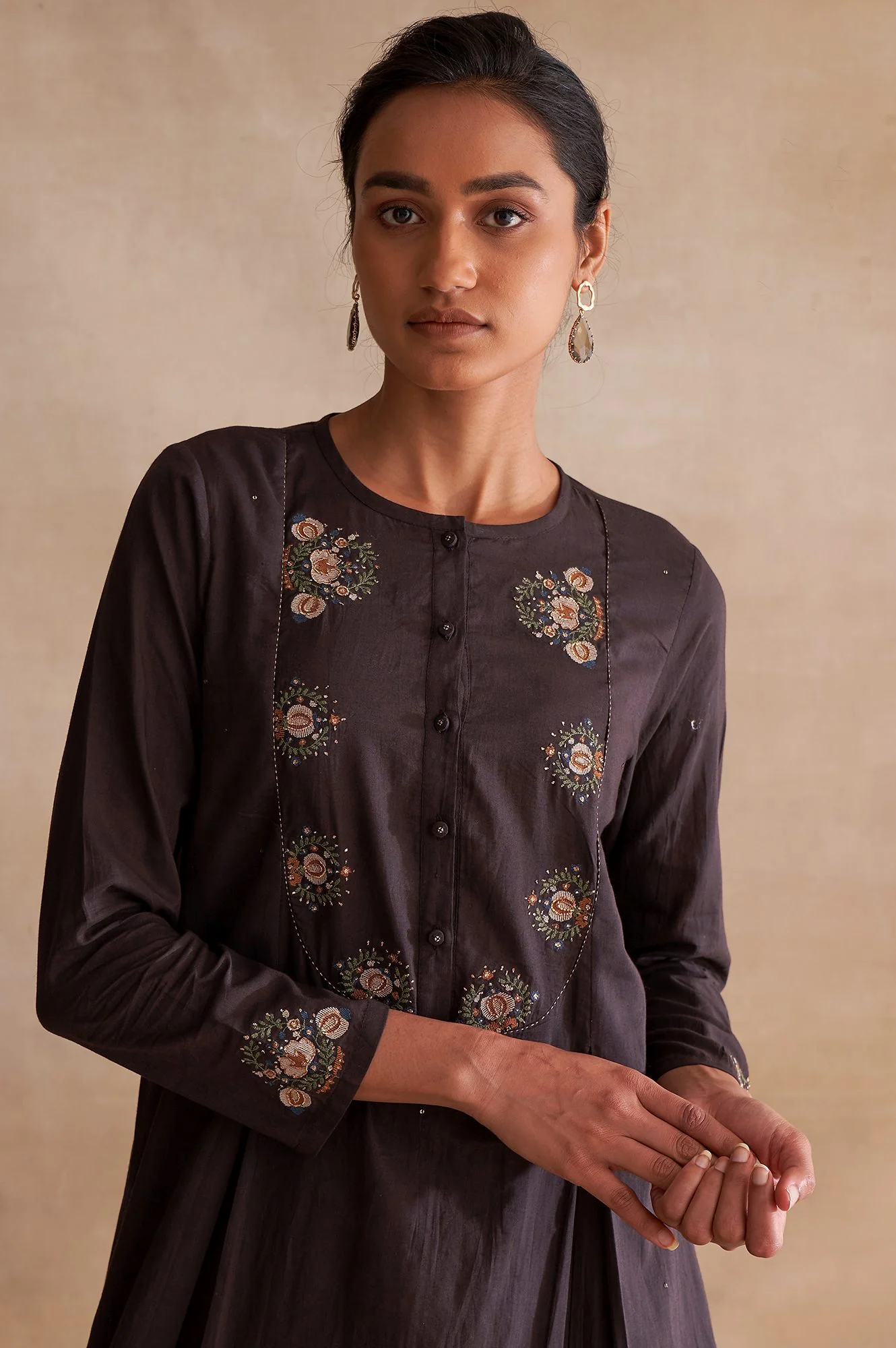 Dark Brown Embroidered kurta With Pleats - Image 5