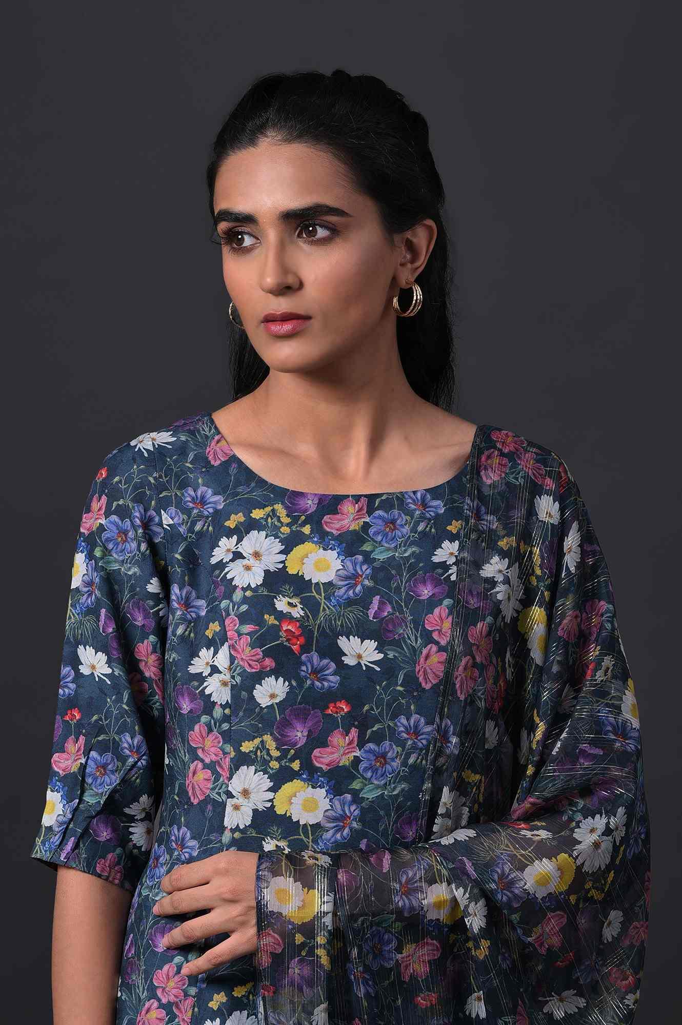 Dark Green Floral Print kurta With Straight Pants And Dupatta - Image 5