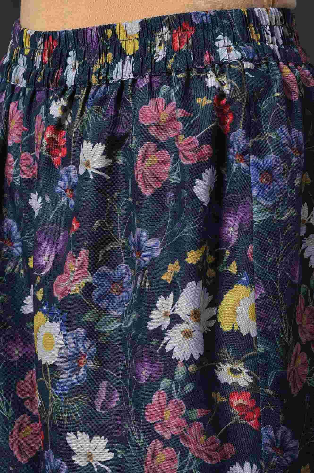 Dark Green Floral Print kurta With Straight Pants And Dupatta - Image 7