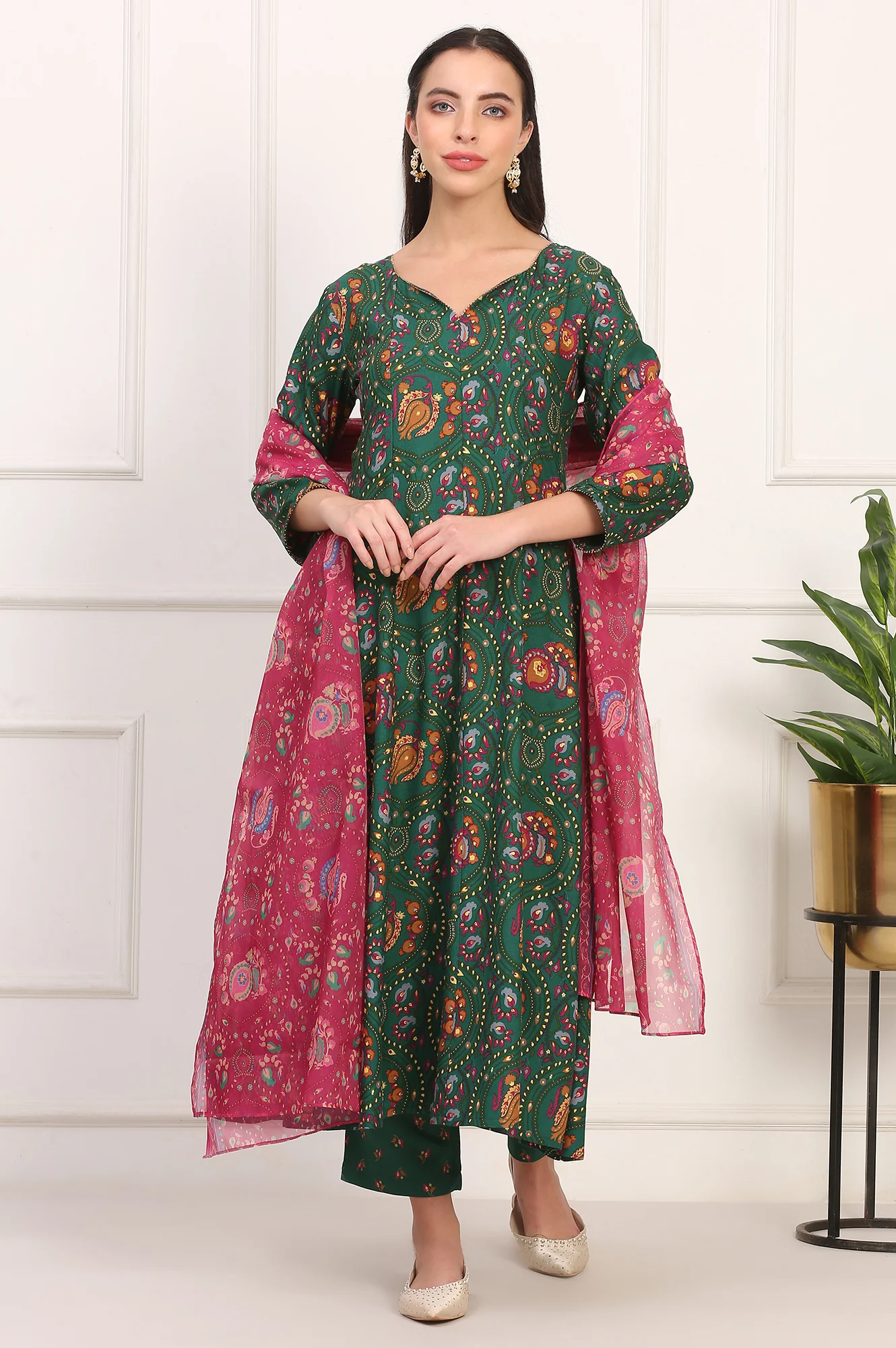Dark Green Floral Printed Flared Chanderi Kurta, Straight Pant and Dupatta Co-ord Set - Image 2