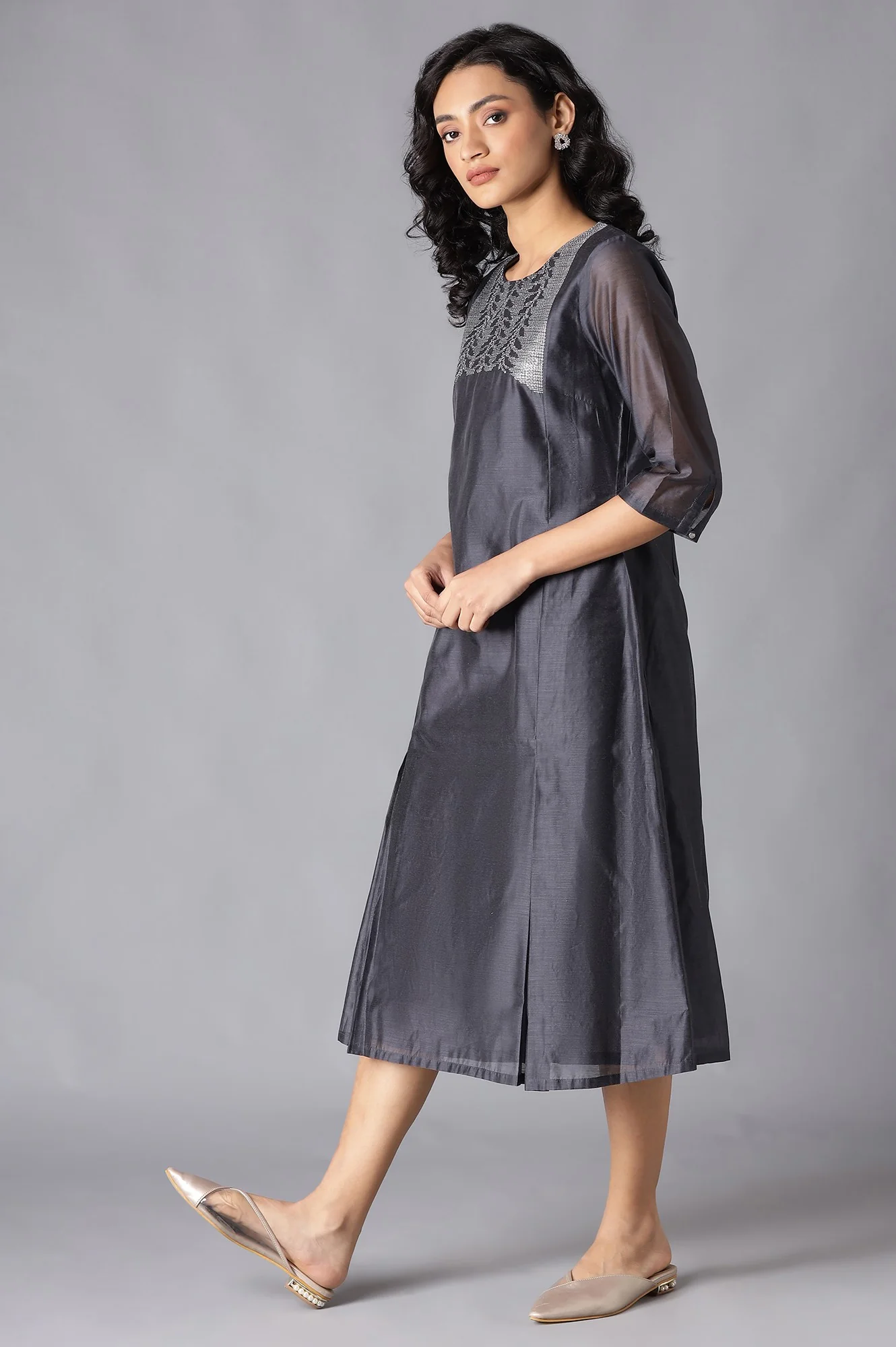 Dark Grey Embroidered kurta - Image 3