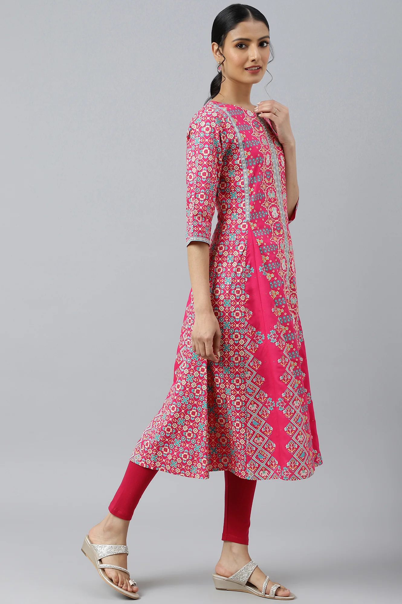 Dark Pink A-Line Printed kurta - Image 6