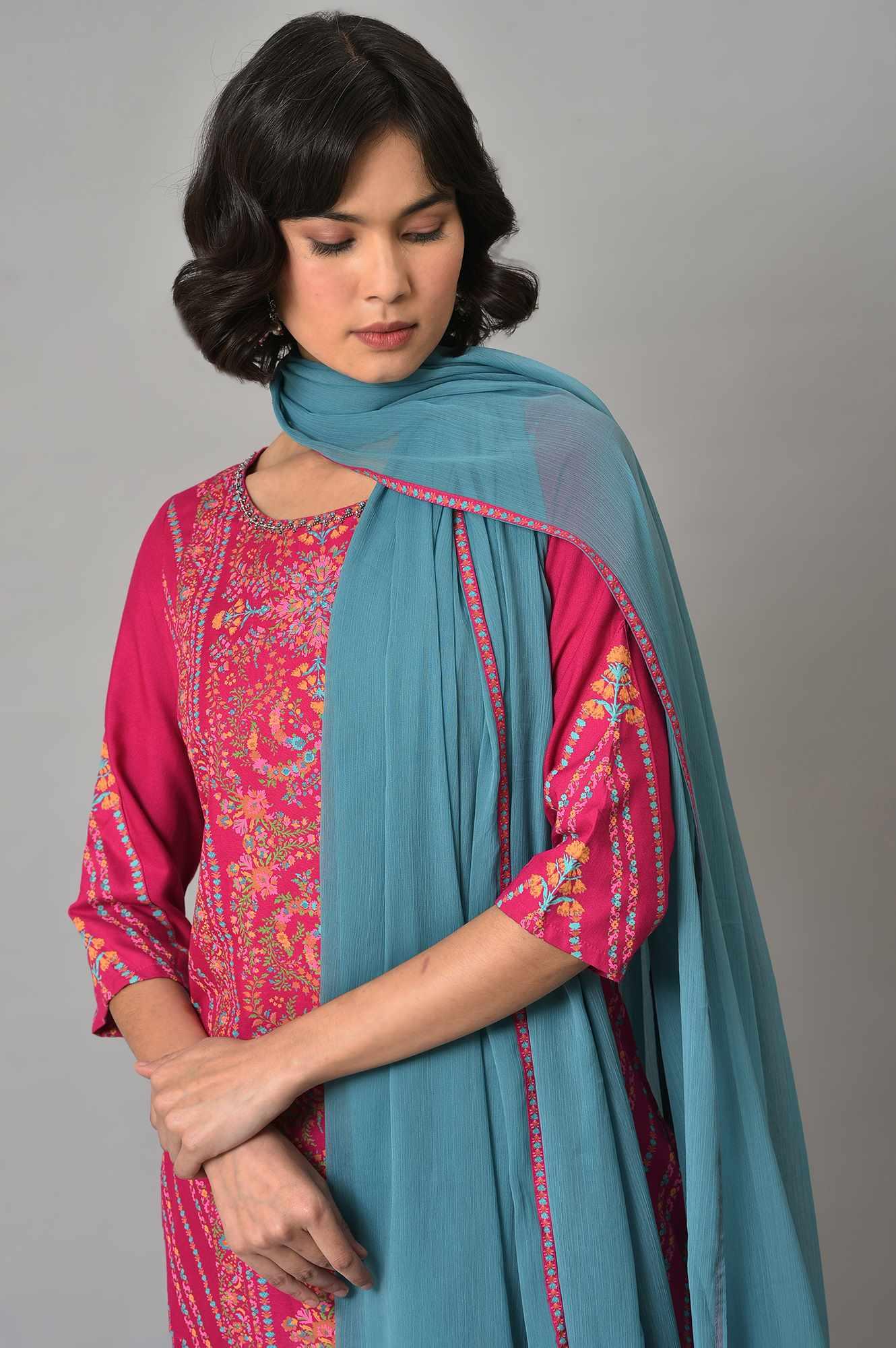 Dark Pink Floral kurta In Boat Neck With Teal Blue Slim Pants And Dupatta - Image 5