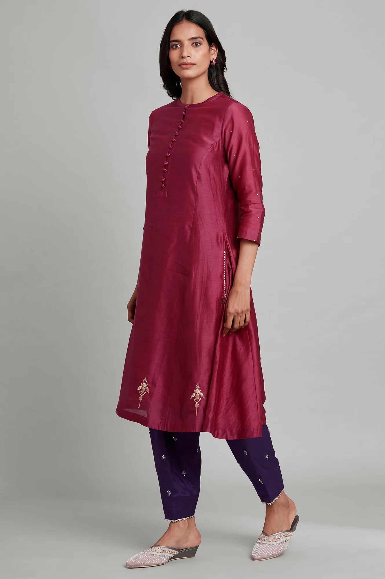 Dark Pink Mandarin Neck Panelled kurta - Image 3