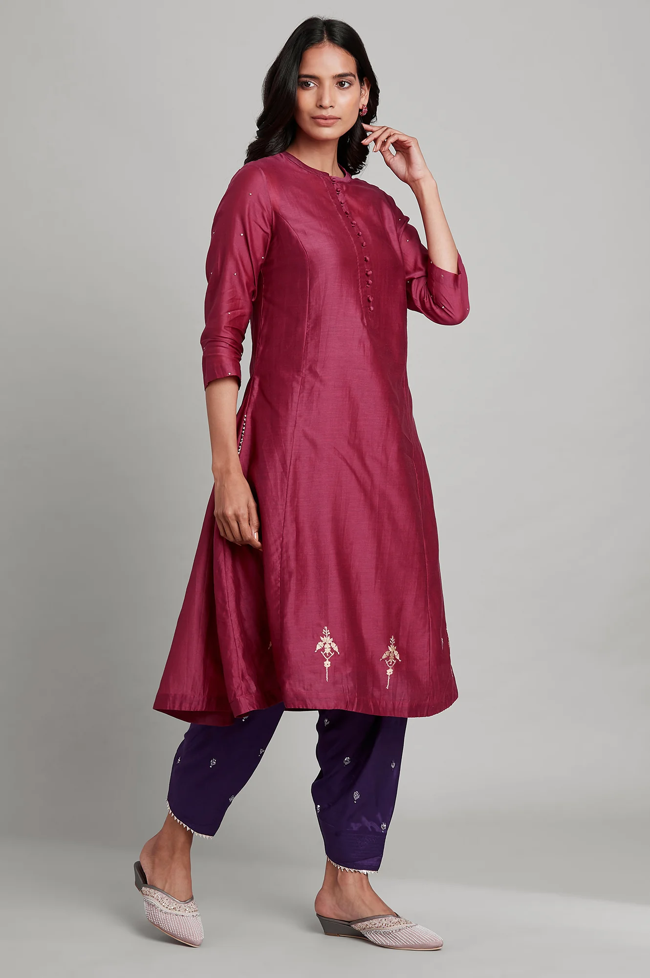 Dark Pink Mandarin Neck Panelled kurta - Image 4