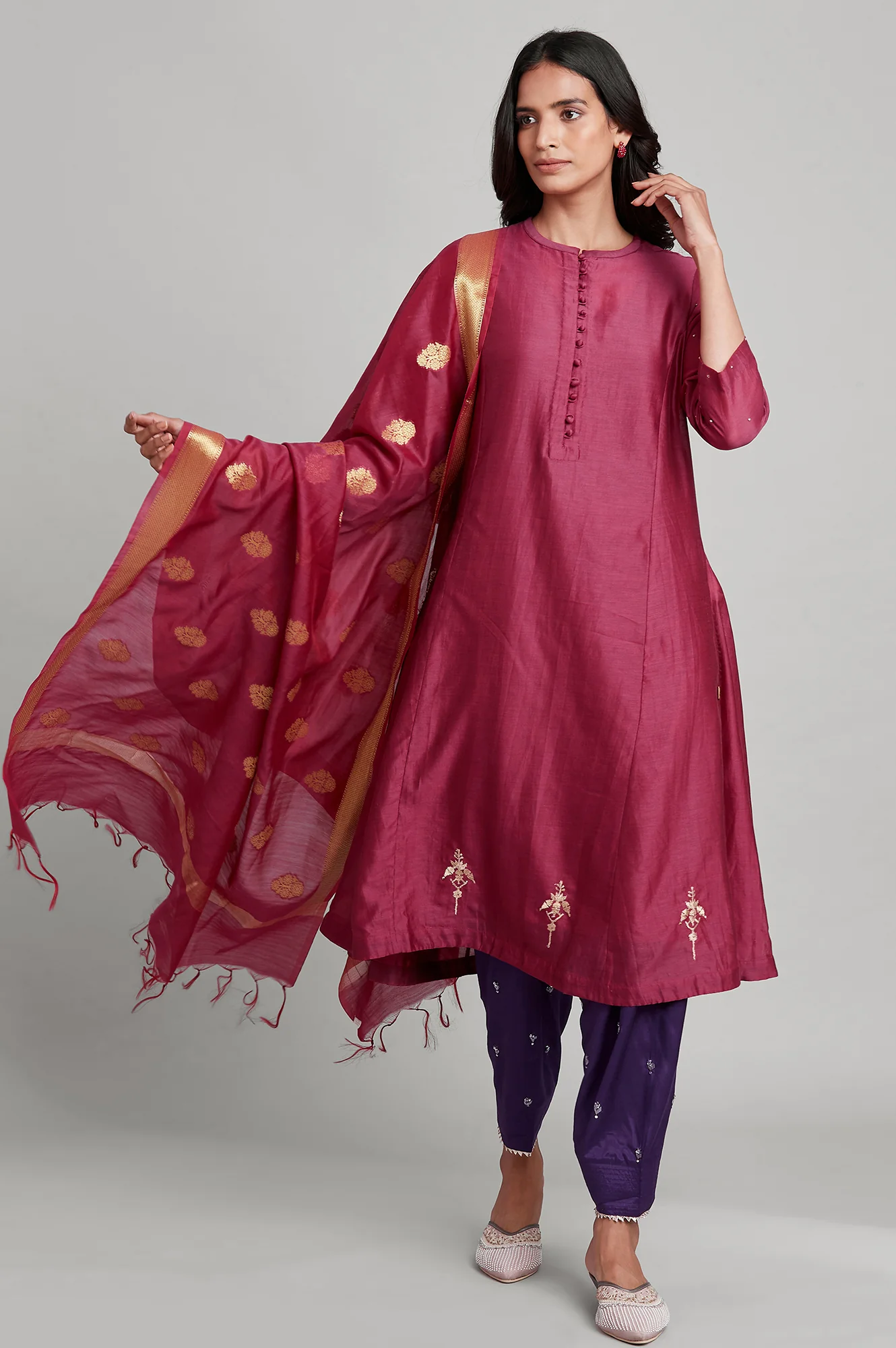 Dark Pink Mandarin Neck Panelled kurta - Image 5