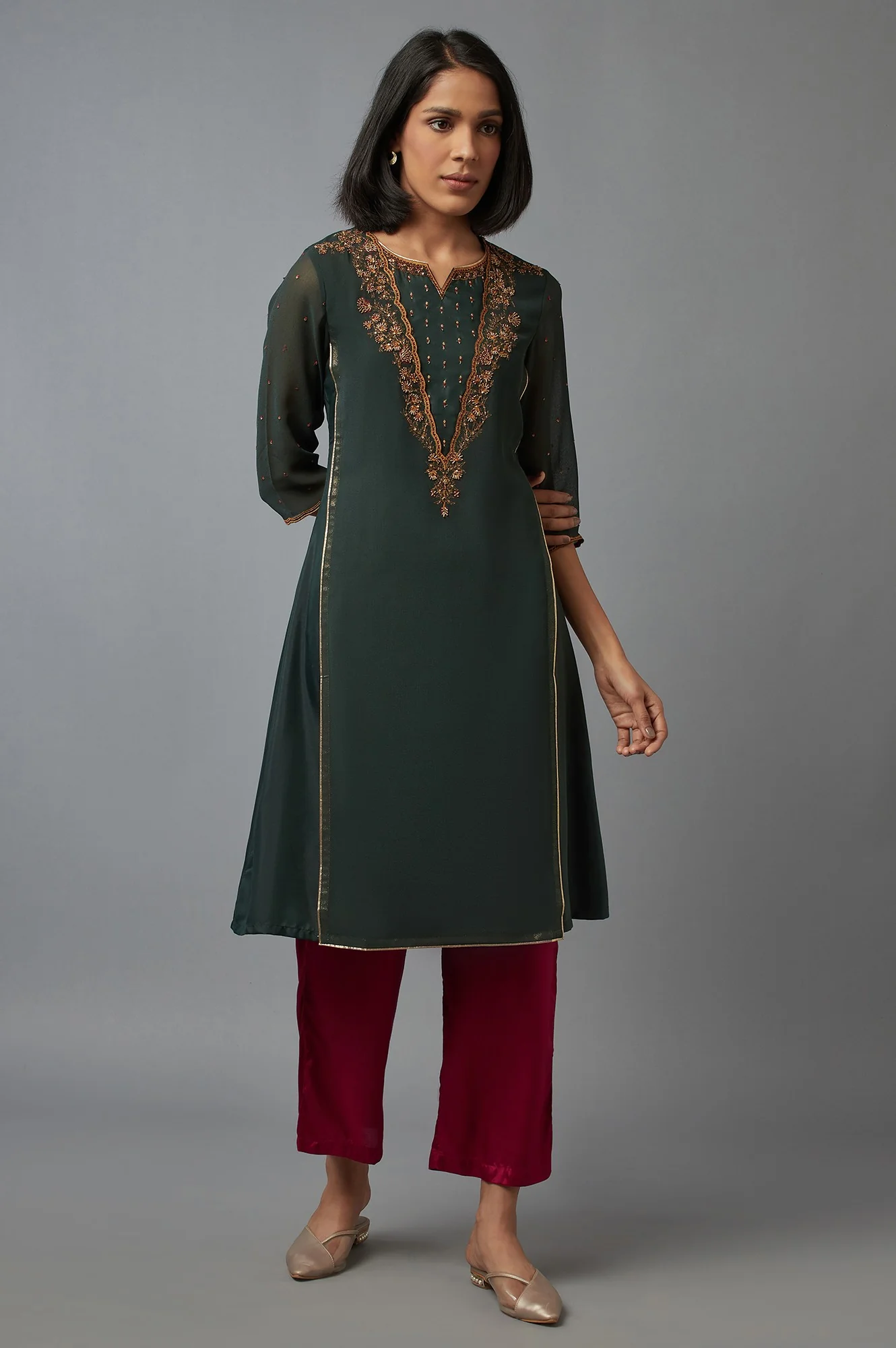 Dark Pink Solid Slim Pants in Straight Silhouette - Image 5