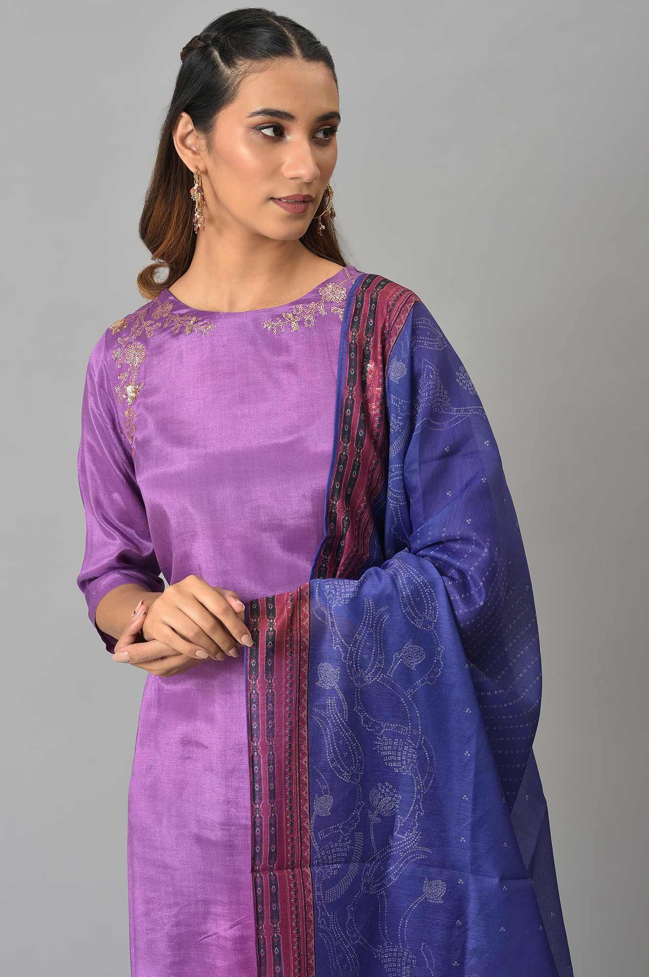 Dark Purple Ombre Cowl kurta With Tights And Bandhani Dupatta - Image 5