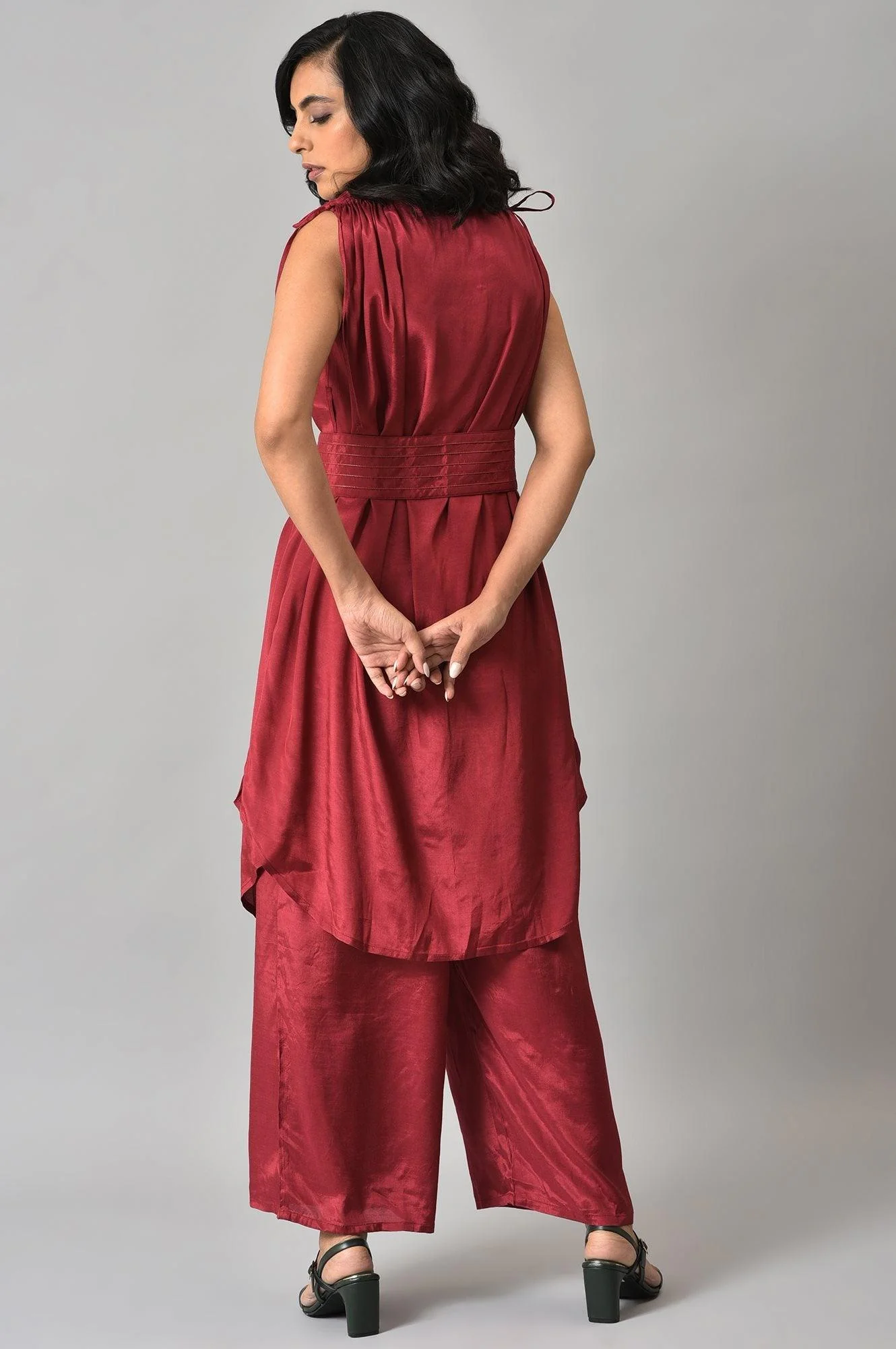 Dark Red Solid Shantung kurta with Parallel Pants Co-ord Set - Image 2