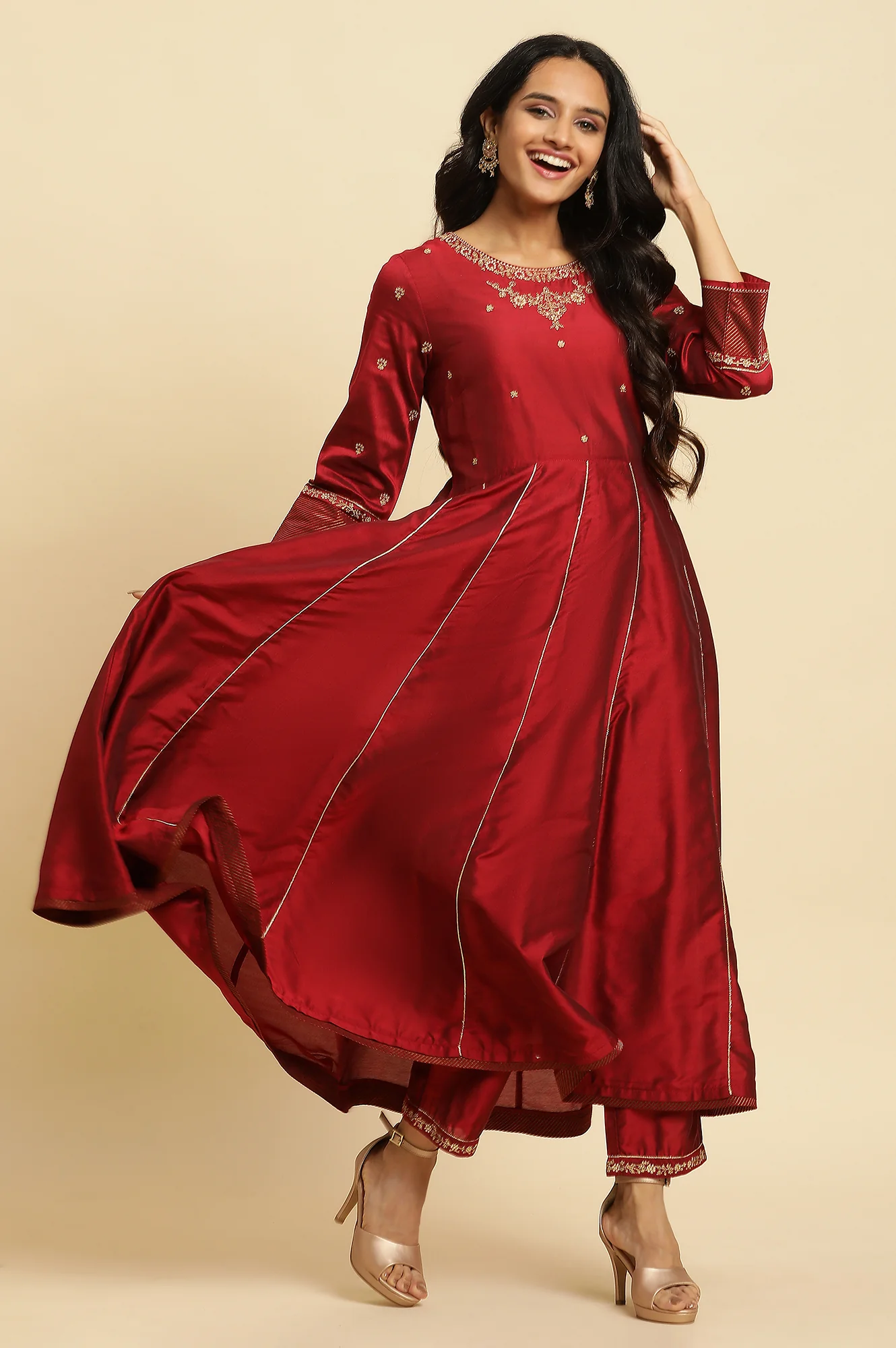 Dark Red Zari Embroidered Festive Kurta, Pant And Dupatta Set - Image 3