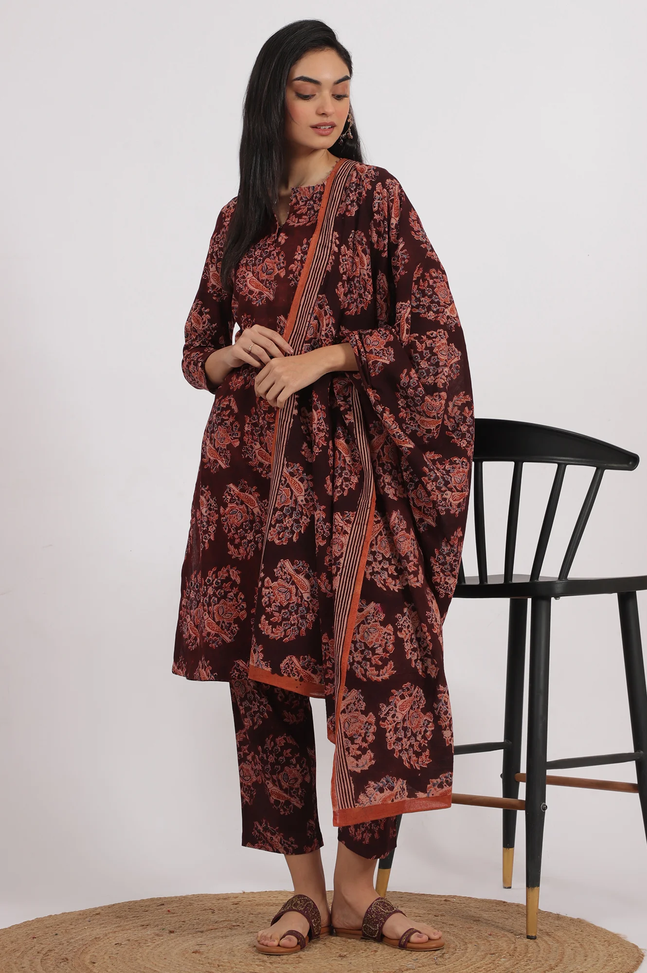 Dark Wine Kalamkari Printed Kurta, Straight Pants and Dupatta Set - Image 2