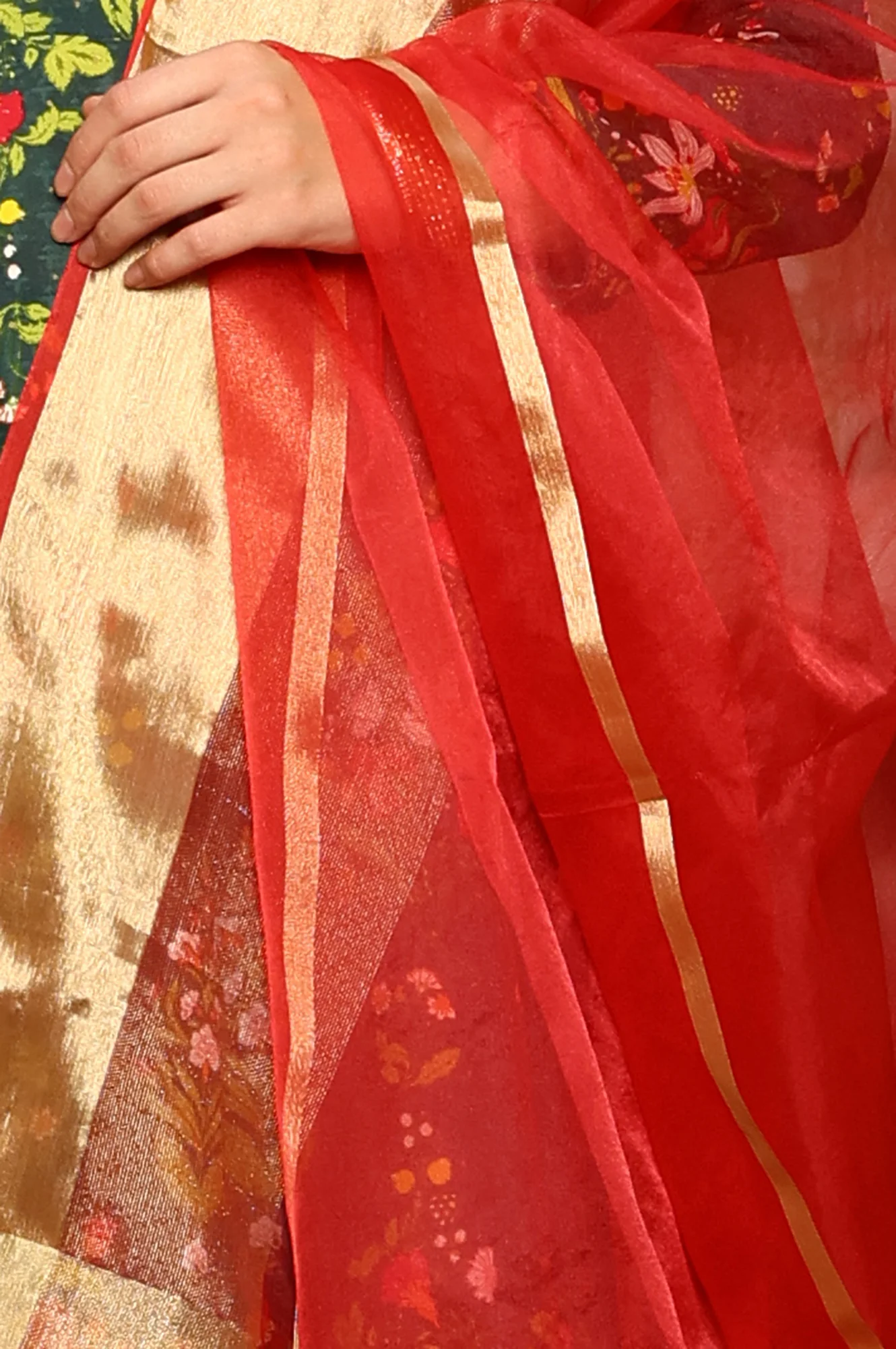 Deep Green Floral Printed Shantung Anarkali Kurta, Tights And Organza Dupatta - Image 9