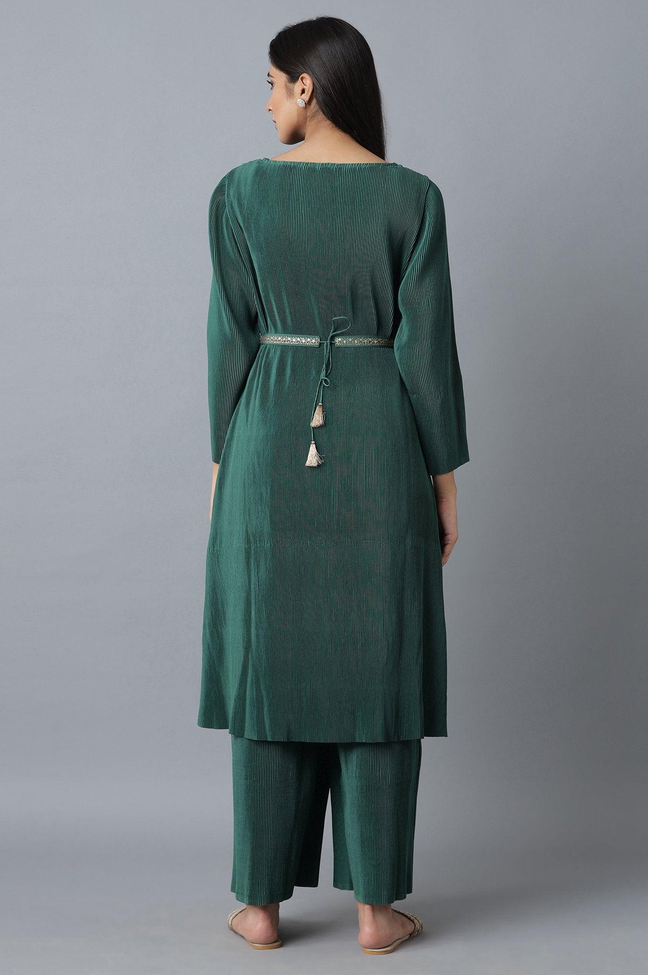 Deep Green Pleated kurta-Parallel Pants Set - Image 2