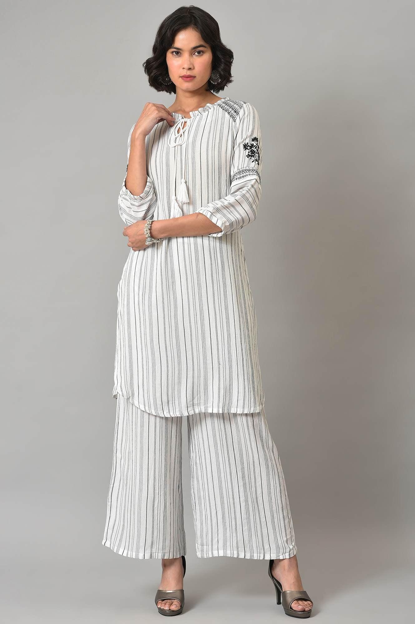 Ecru And Black Striped kurta With Parallel Pants - Image 8
