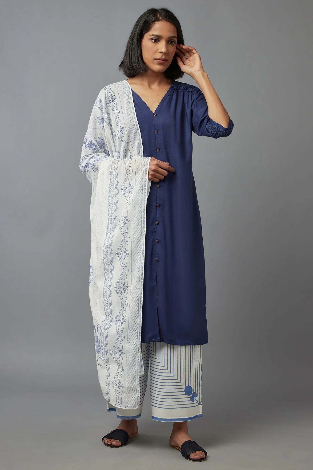 Ecru and Blue Printed Voile Dupatta - Image 2