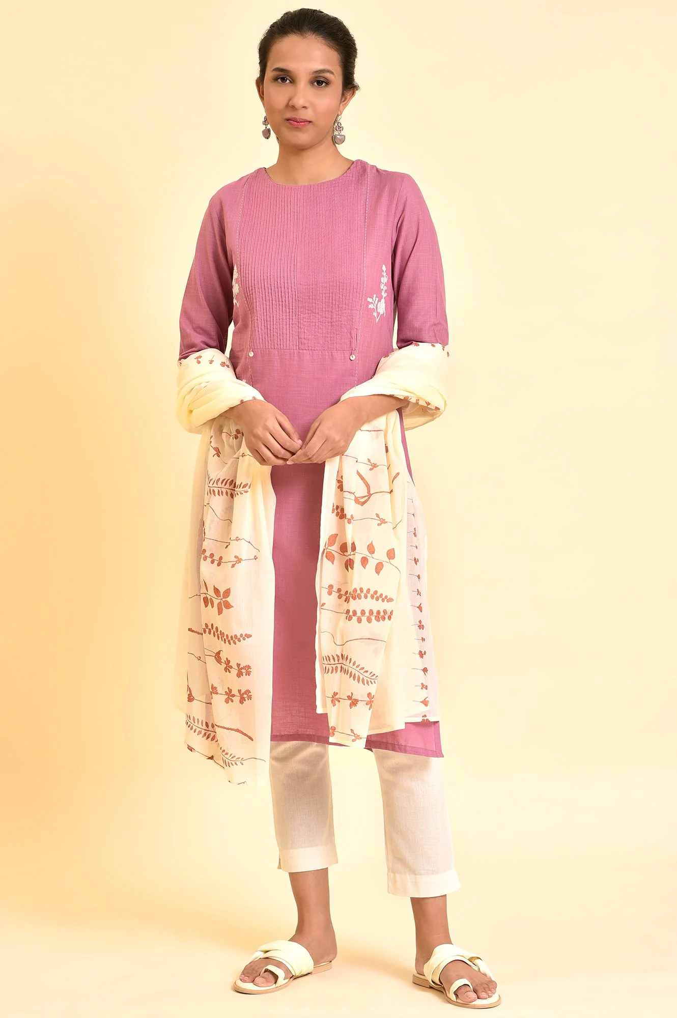 Ecru And Orange Printed Dupatta - Image 4