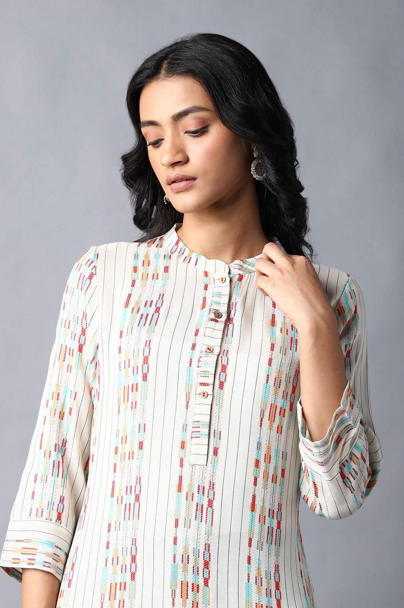 Ecru Dobby kurta With Multicolour Print - Image 5