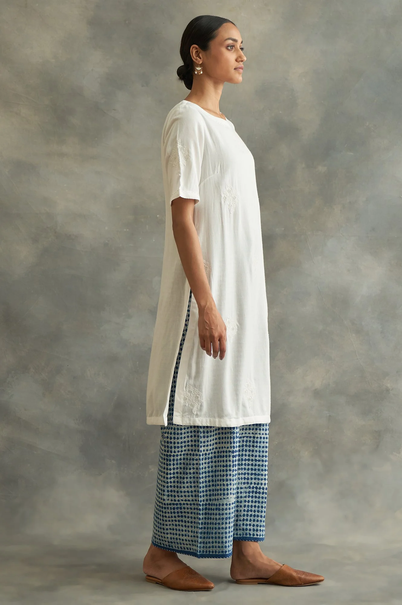 Ecru Embroidered Cotton kurta - Image 4