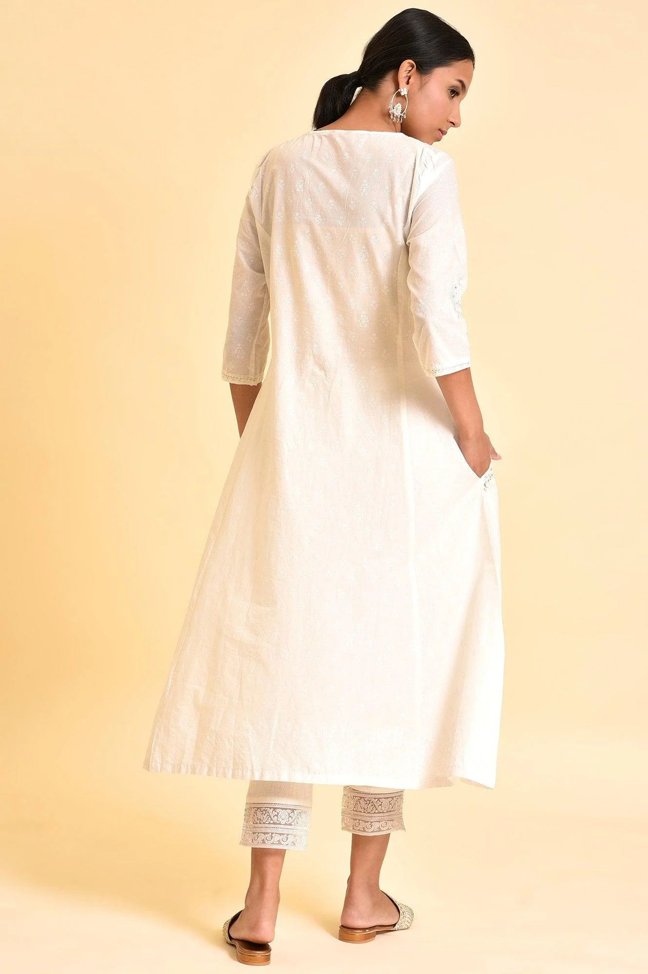 Ecru Embroidered Kurta And Slim Pants - Image 3