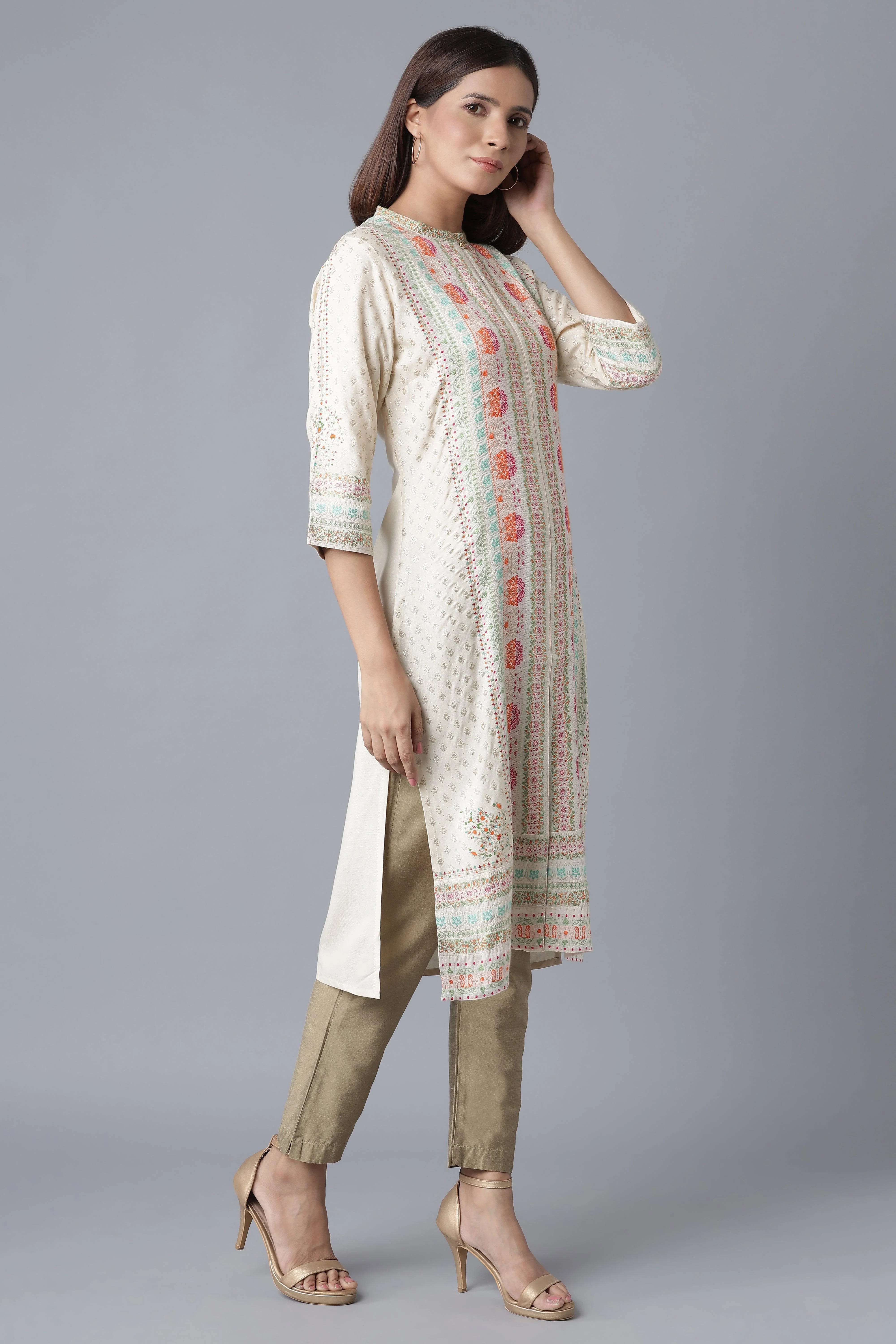 Ecru Floral Print kurta with Sequin - Image 4