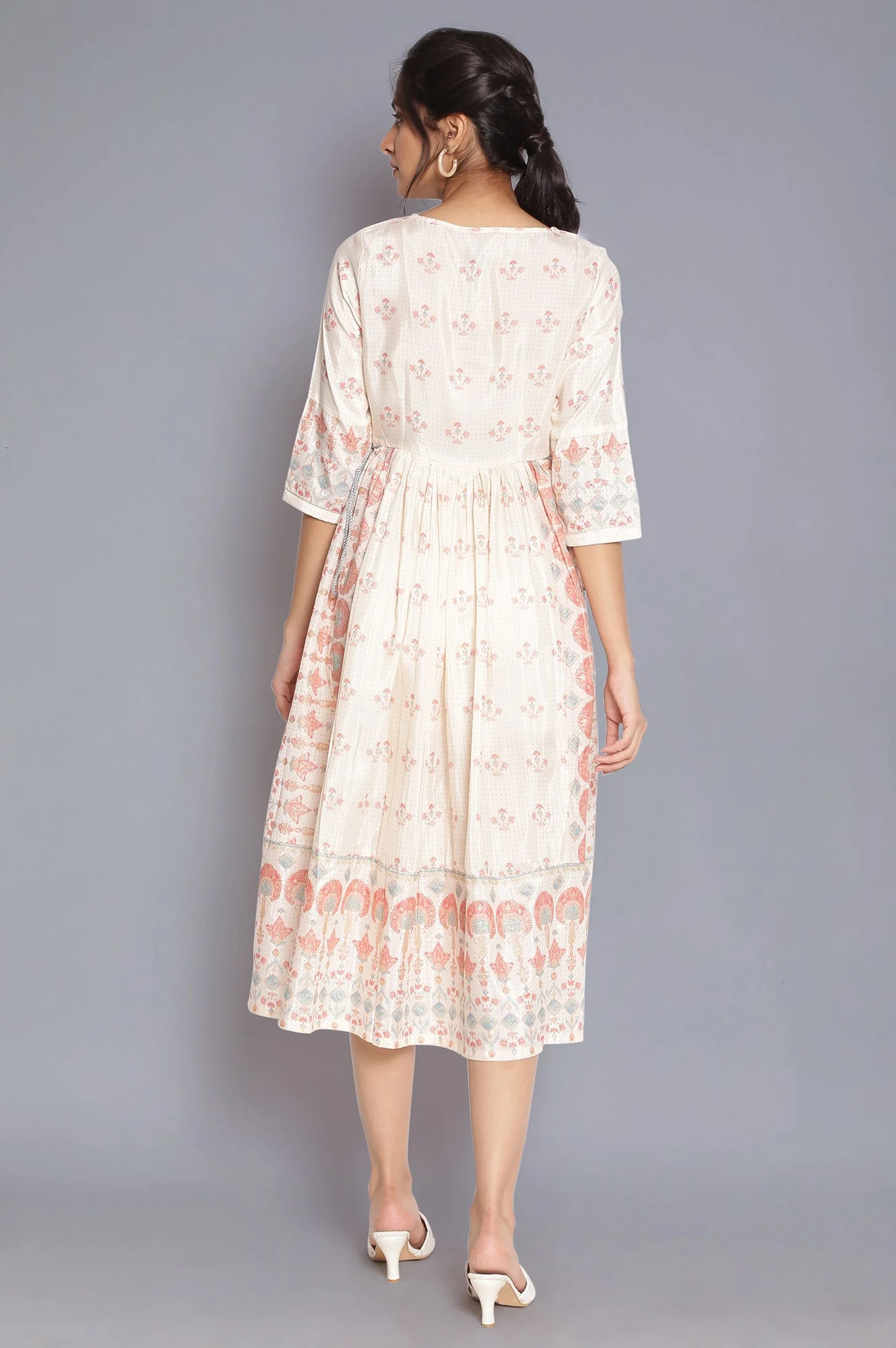 Ecru Floral Printed kurta - Image 2