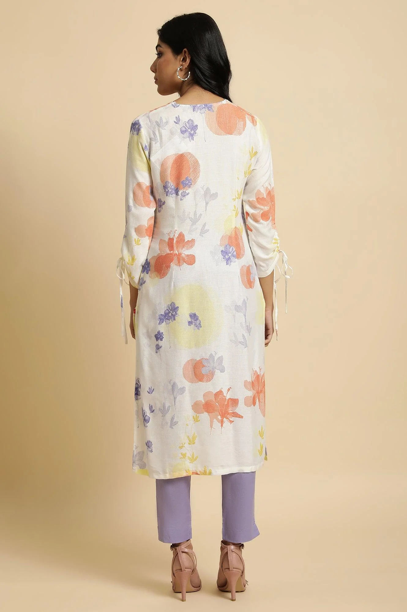 Ecru Floral Printed kurta Set - Image 2