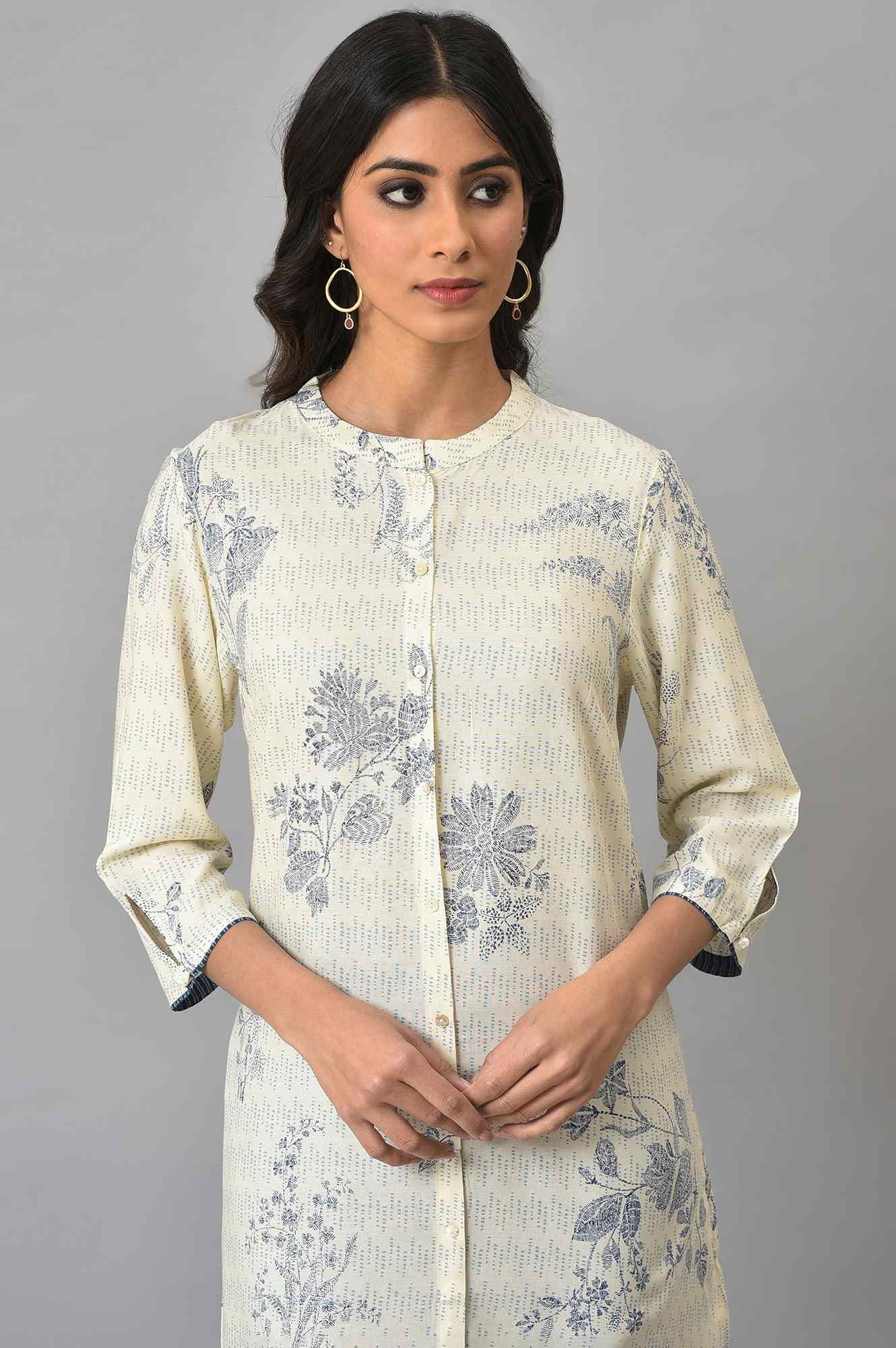 Ecru Floral Printed kurta With Blue Slim Pants - Image 5