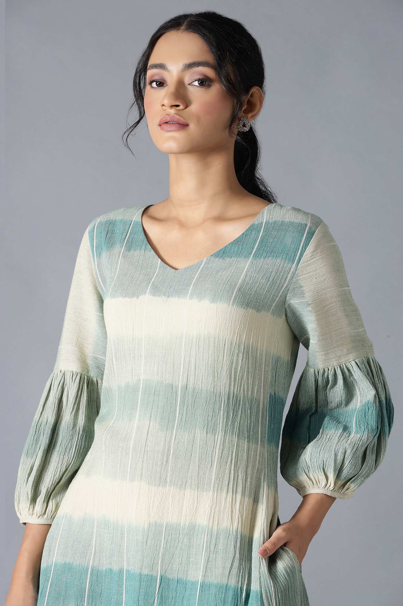 Multicoloured Ikkat Print Cotton Dress In V-Neck - Image 5