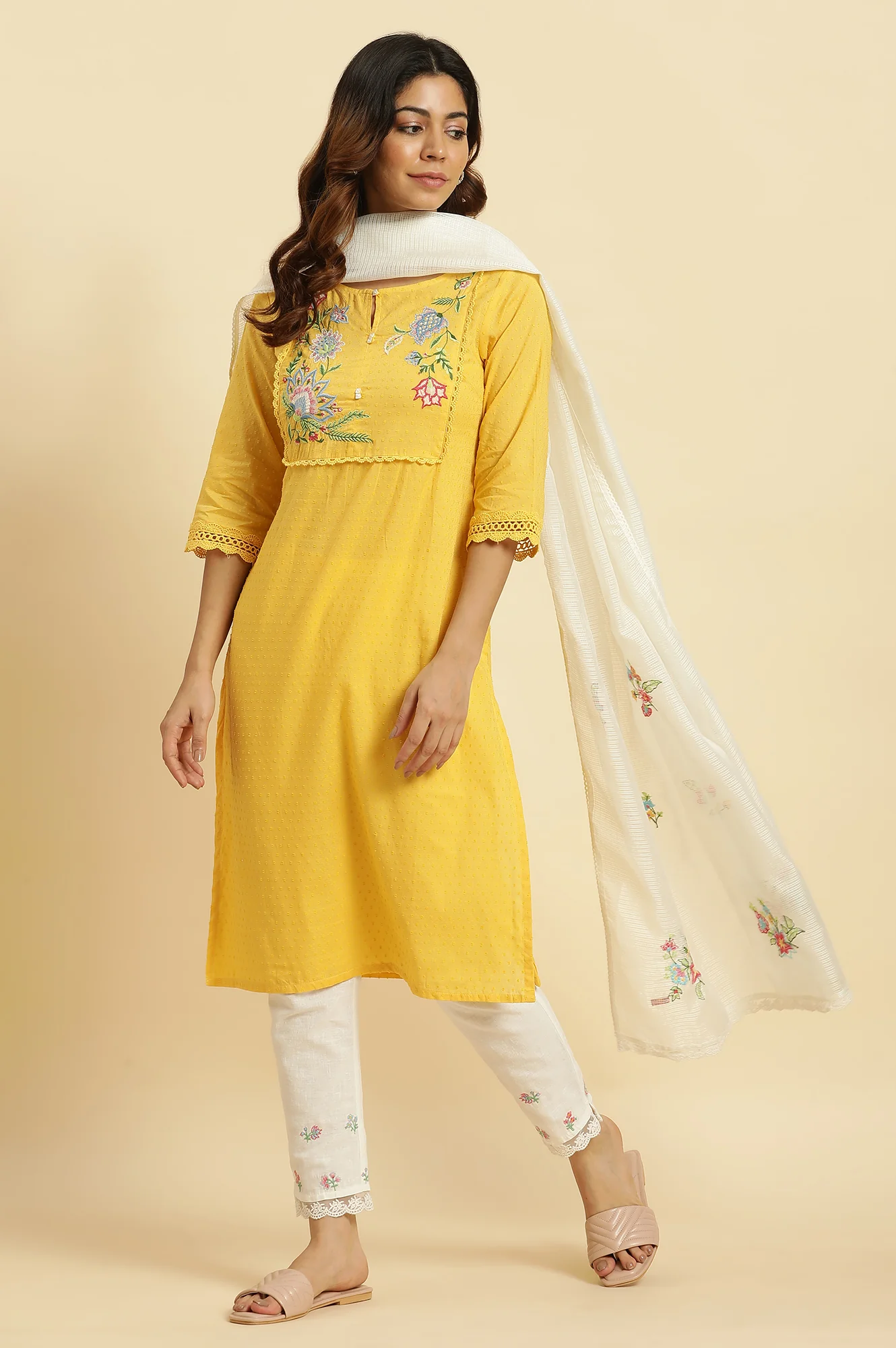 Ecru Kota Floral Embroidered Dupatta - Image 2
