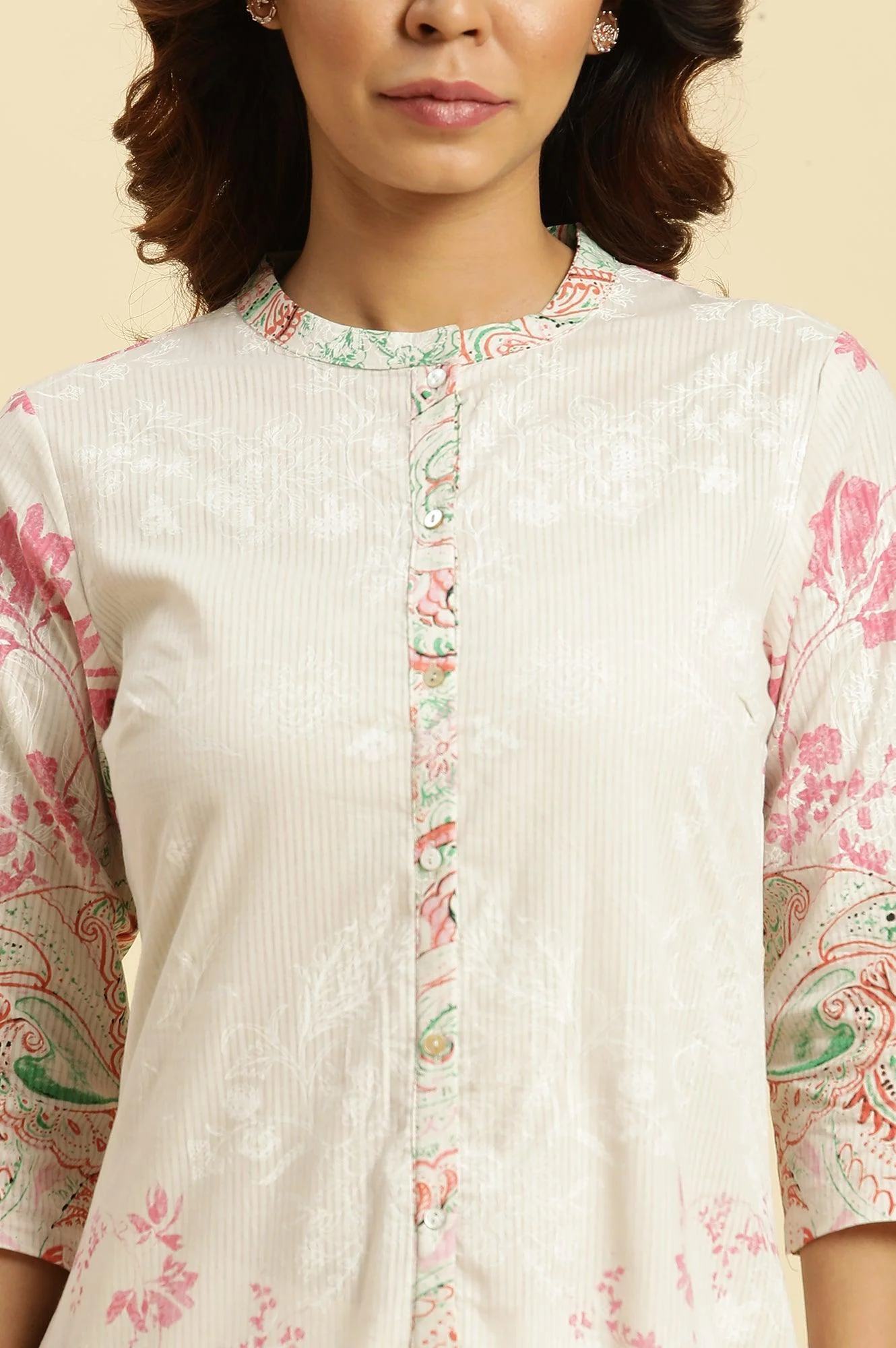 Ecru Mandarin Collar Kurta With Multi-Coloured Print - Image 6