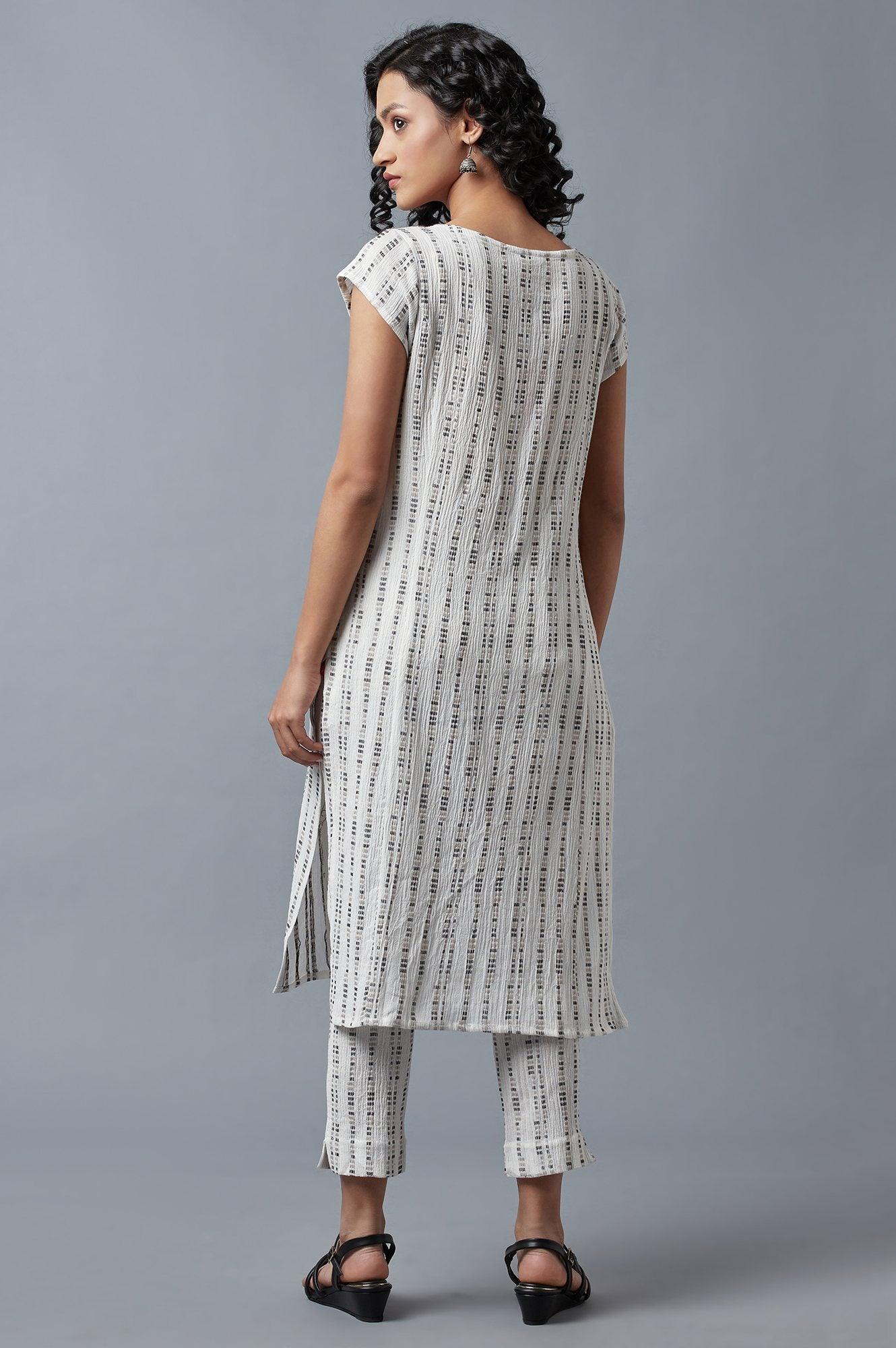 Ecru Printed kurta In Round Neck With Slim Pants - Image 2