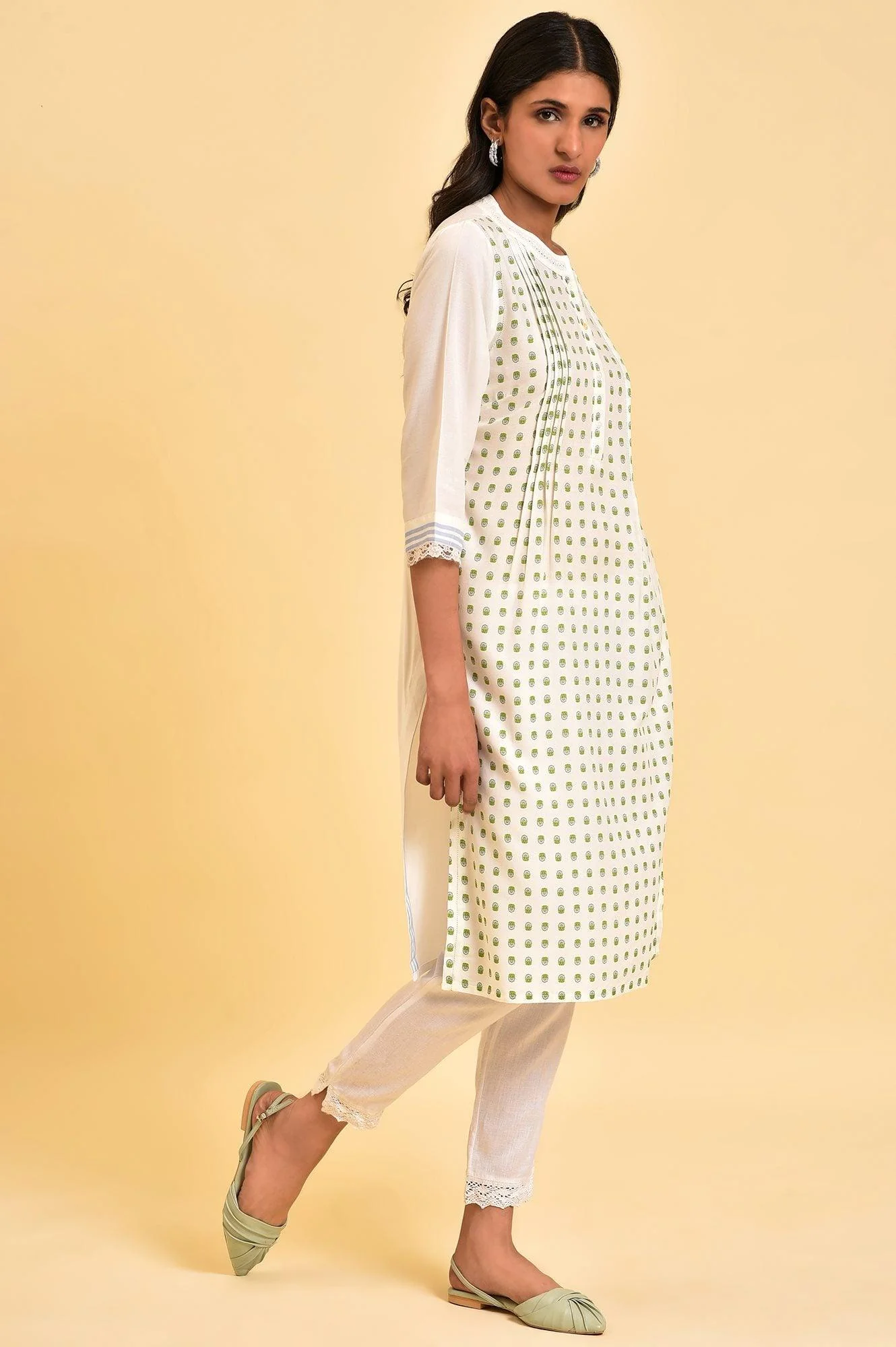 Ecru Printed Mandarin Collar kurta - Image 4