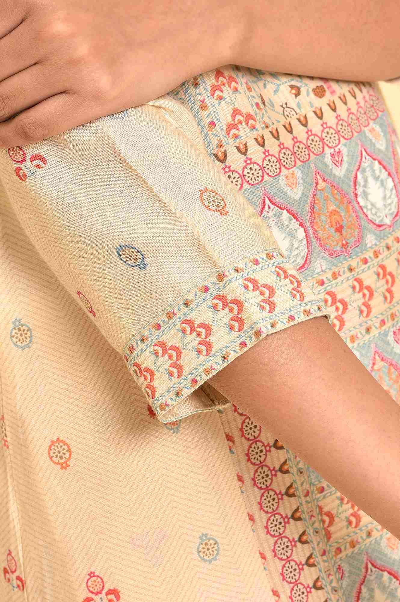 Ecru Printed Panelled Kurta And Parallel Pants Set - Image 7