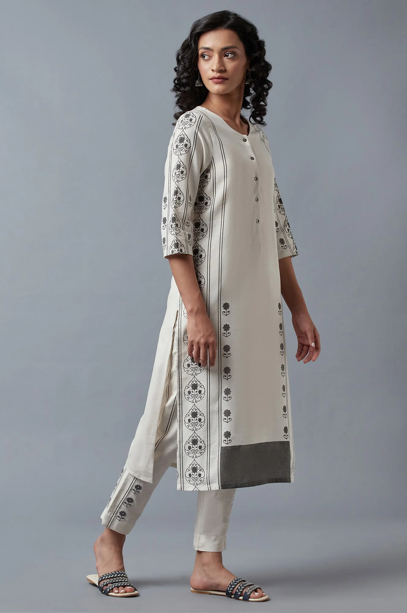 Ecru Printed Straight kurta - Image 4